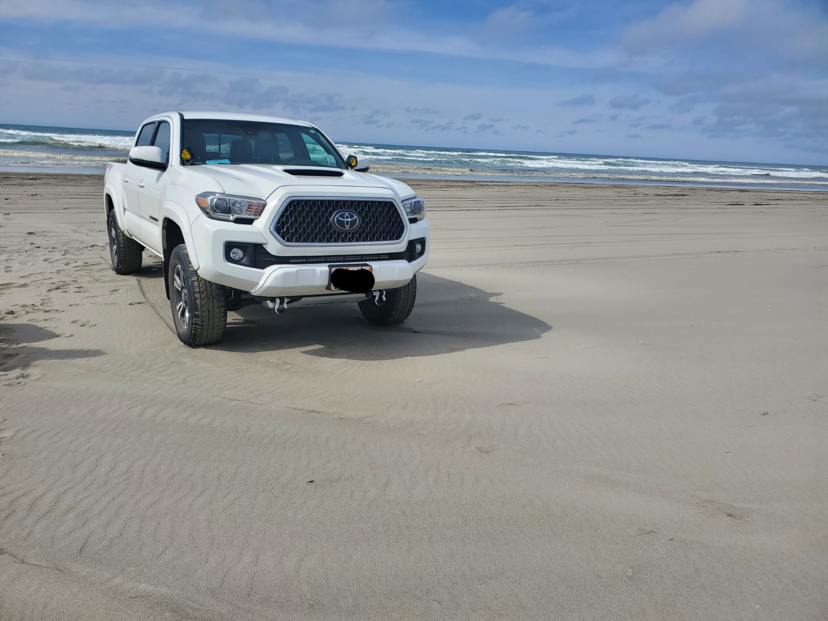 KUAFU Front Skid Plate Compatible with 2016-2023 Toyota Tacoma Off-Road TRD PRO Sport SR5 Replacement for PTR60-35190 PTR60-35160 Protection Aluminum customer photo 2