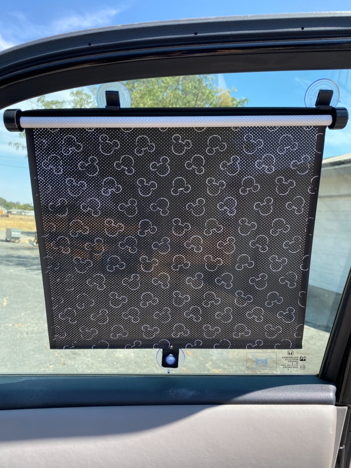 Disney Baby by J.L. Childress Roller Car Side Window Shades - Retractable Sun Shade Cover for Babies & Kids, UV Blocker for Sun Protection & Privacy, Pulls Up or Down - Mickey Mouse, 2 Pack customer photo 1