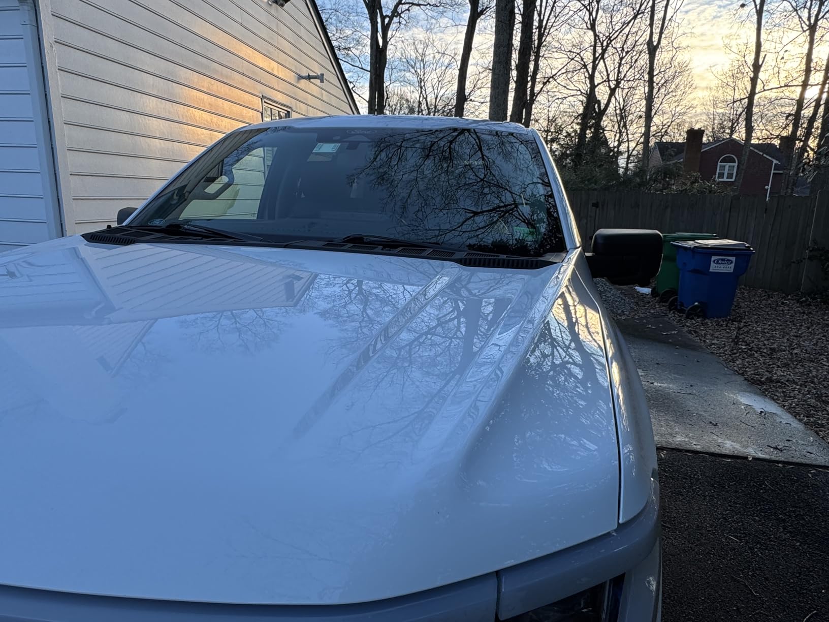 Chemical Guys HydroSpeed Ceramic Quick Detailer Spray - SiO2 Shine Car Detailer Spray for Cars, Trucks, SUVs, Motorcycles and RVs, Boosts Gloss, Hydrophobic Protection and Slickness, 16 oz customer photo 1