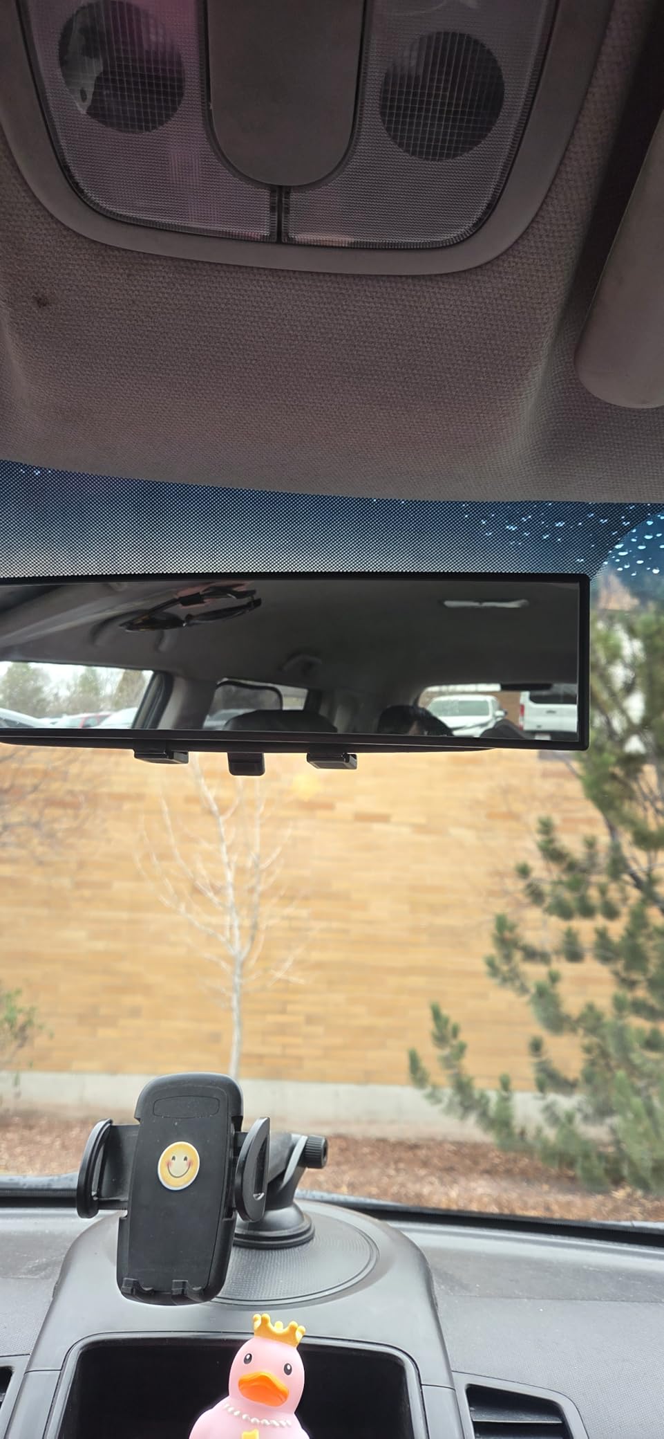 JOYTUTUS Rear View Mirror, Universal 11.81 Inch Panoramic Convex Interior Clip-on Wide Angle Mirror to Reduce Blind Spot Effectively for Car SUV Trucks -Clear customer photo 2