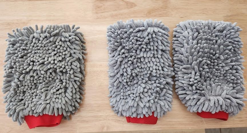 MOTHERS Premium Chenille Car Wash Mitt, Scratch and Lint Free, 2 Pack customer photo 1