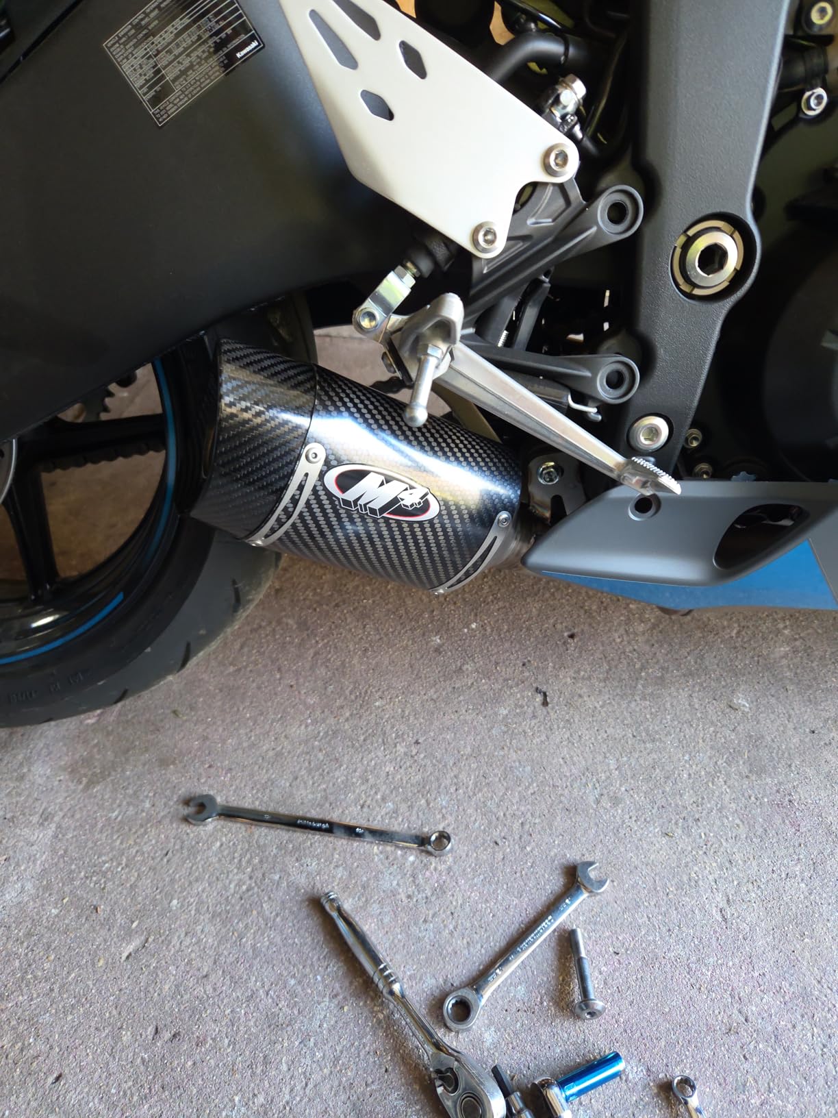 M4 Performance Exhaust Carbon Slip-on Canister compatible with 2009-2023 Kawasaki ZX-6R KA6914 customer photo 2