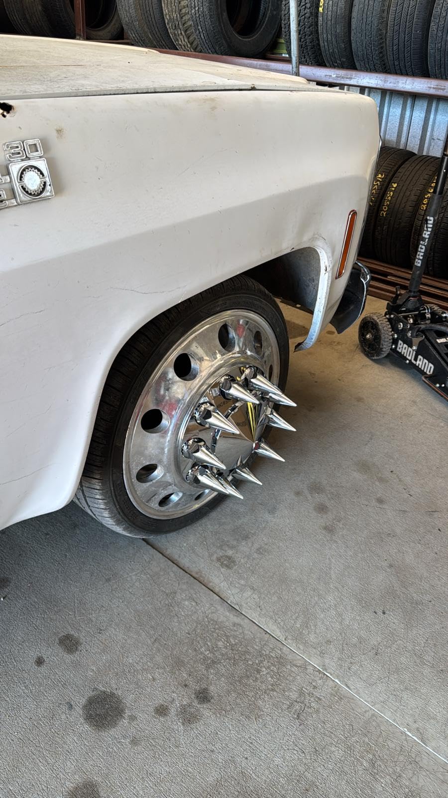 MRJLK Chrome ABS Complete Axle Cover Set with Hub Caps and 33mm Screw-On Spiked Lug Nut Covers for Semi Trucks (2 Front) customer photo 1