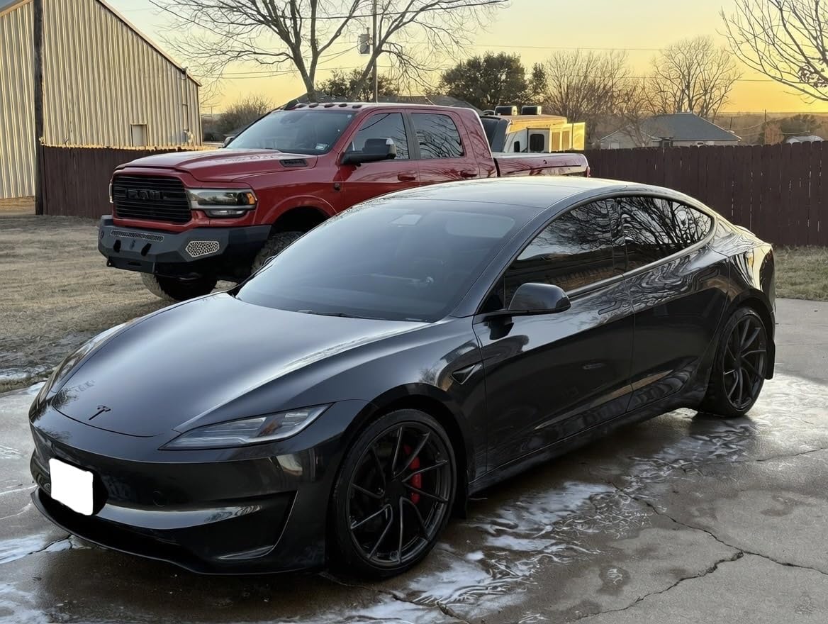 Autofiber Dreadnought XL Microfiber Towel, Superior Absorbency for Drying Cars, Trucks, and SUVs, Double-Twist Pile, One-Pass Vehicle-Drying Towel - Pack of 1, Red/Gray (20 inch x 40 inch) customer photo 2