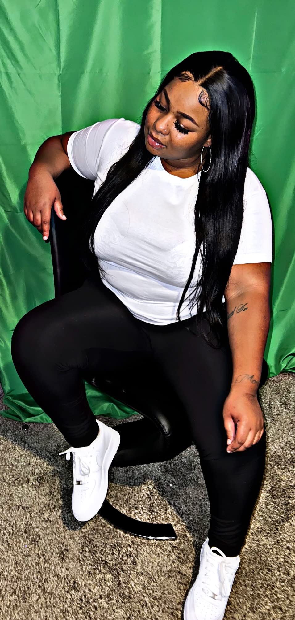 Black White Backdrop Screen with Stand Kit 5x6.5ft for Photo Video Studio, 2-in-1 Revisible Black Backdrop White Screen with T-Shaped Photography Background Support Stand and 5 Clamps customer photo 1