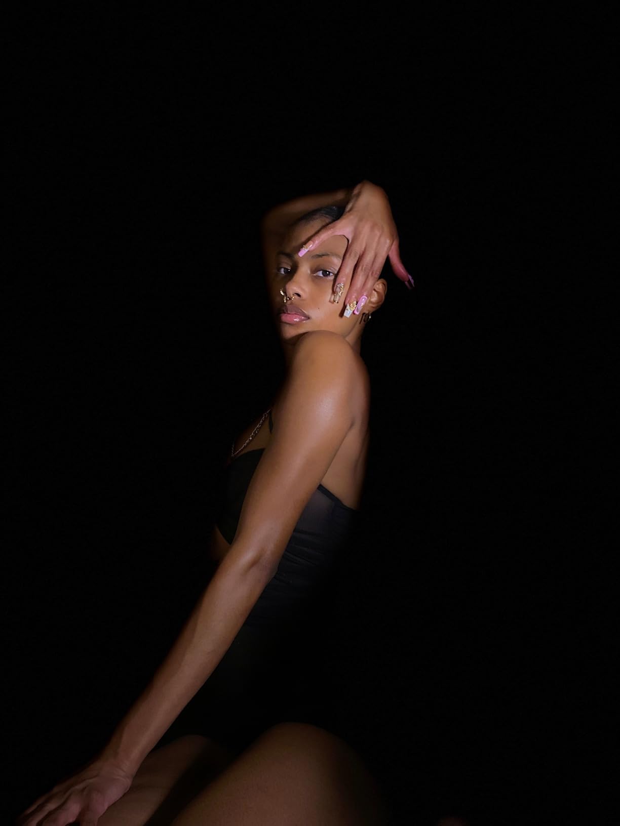 Black White Backdrop Screen with Stand Kit 5x6.5ft for Photo Video Studio, 2-in-1 Revisible Black Backdrop White Screen with T-Shaped Photography Background Support Stand and 5 Clamps customer photo 2