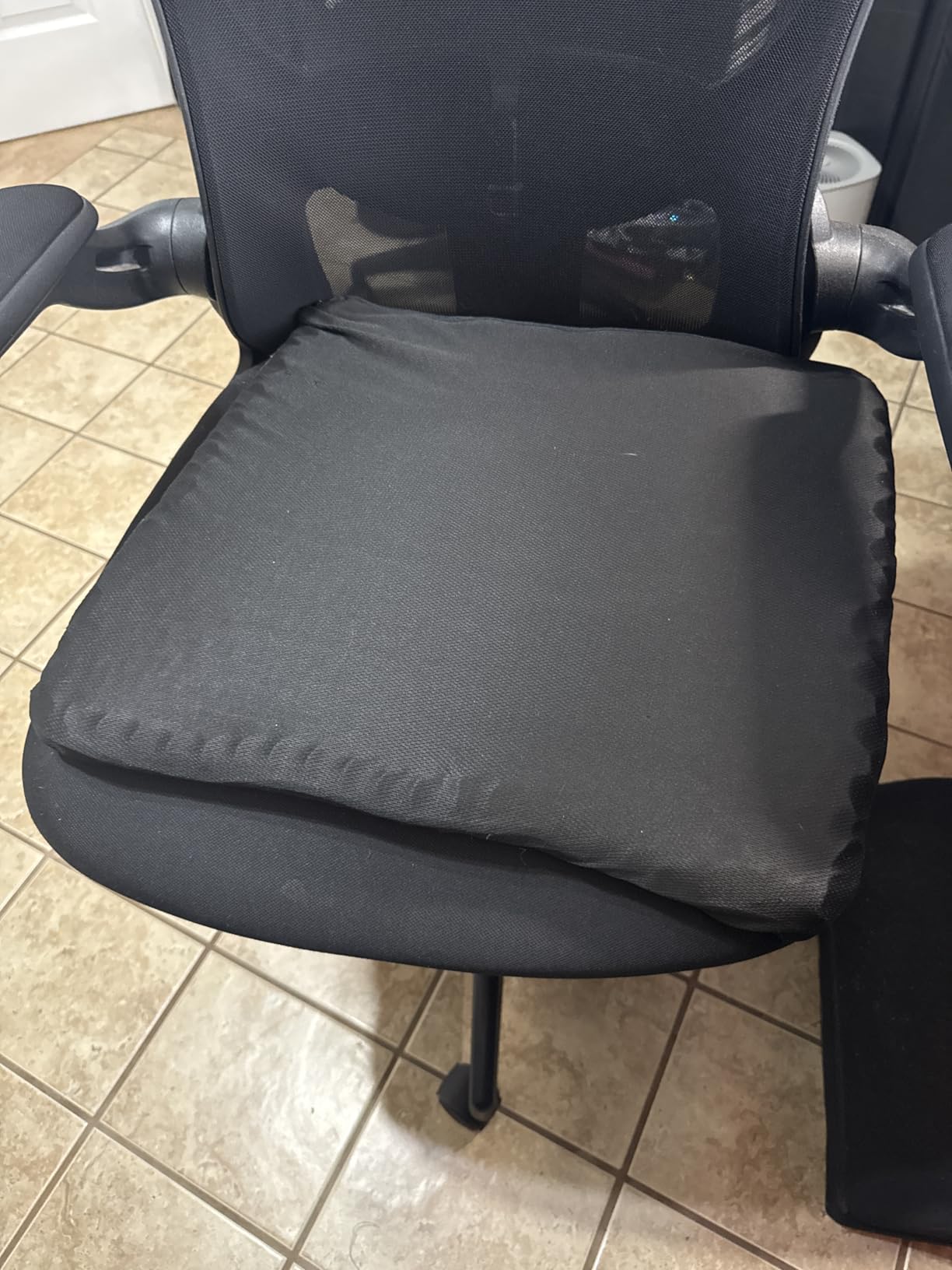 Gel Seat Cushion for Long Sitting (Large & Thick), Soft & Breathable, Gel Cushion for Wheelchair, Gel Chair Cushion for Hip Pain, Gel Seat Cushion for Office Chair (Black Cover) customer photo 1