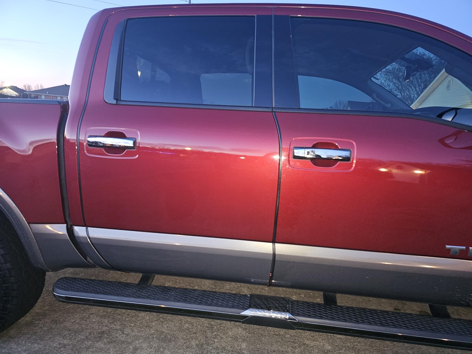 SYOAUTO 32Ft(10M) Door Edge Guard Black Car Guards Protector for Cars Rubber Auto Trim U Shape Build in Metal Sheet No Need Adhesive Easy to Cut Most customer photo 2