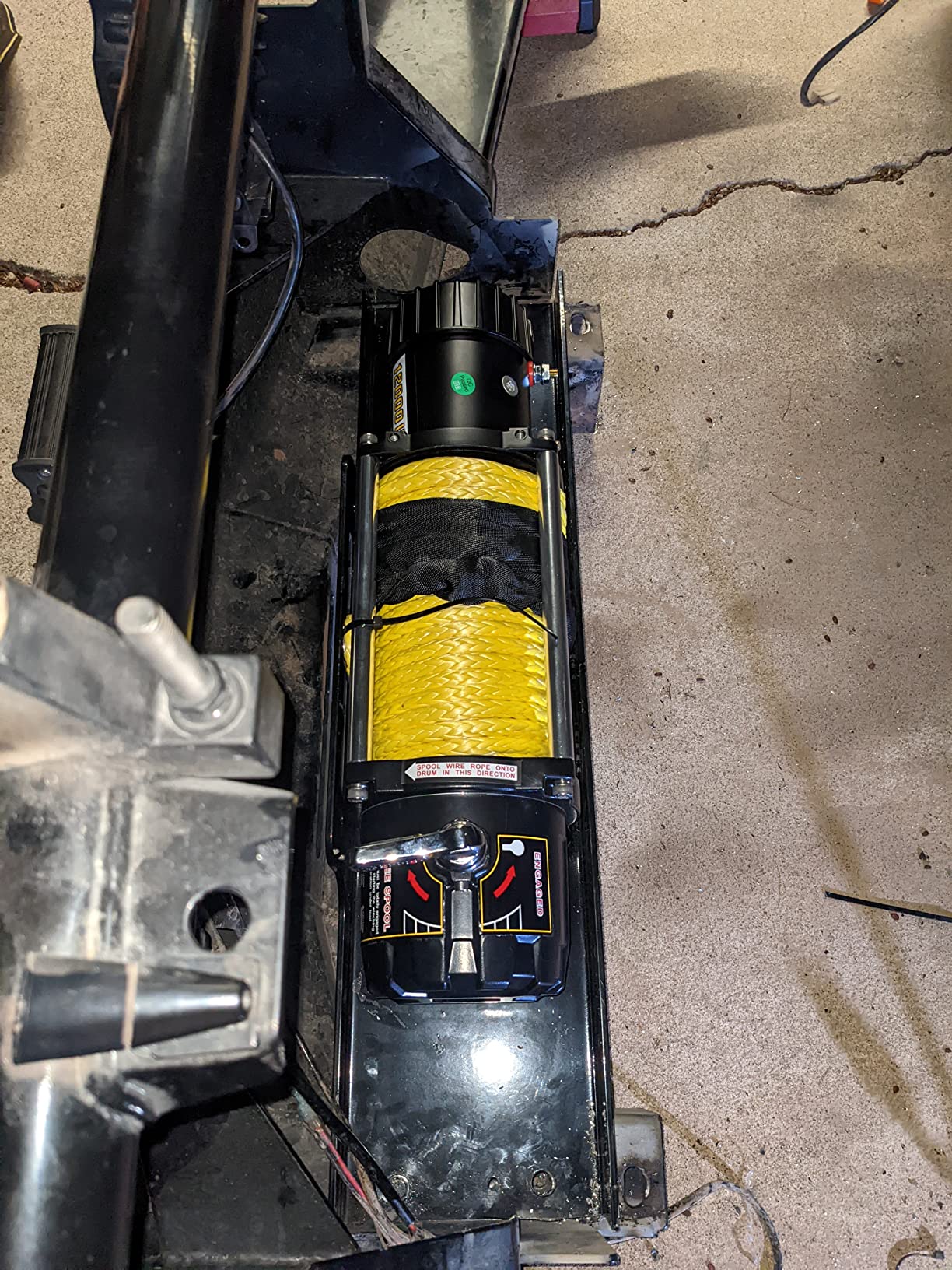 SINOKING 12V Electric Winch 12000 lb. Waterproof Synthetic Rope Offroad Winch with Wireless Remote Control for 4WD Vehicle customer photo 1