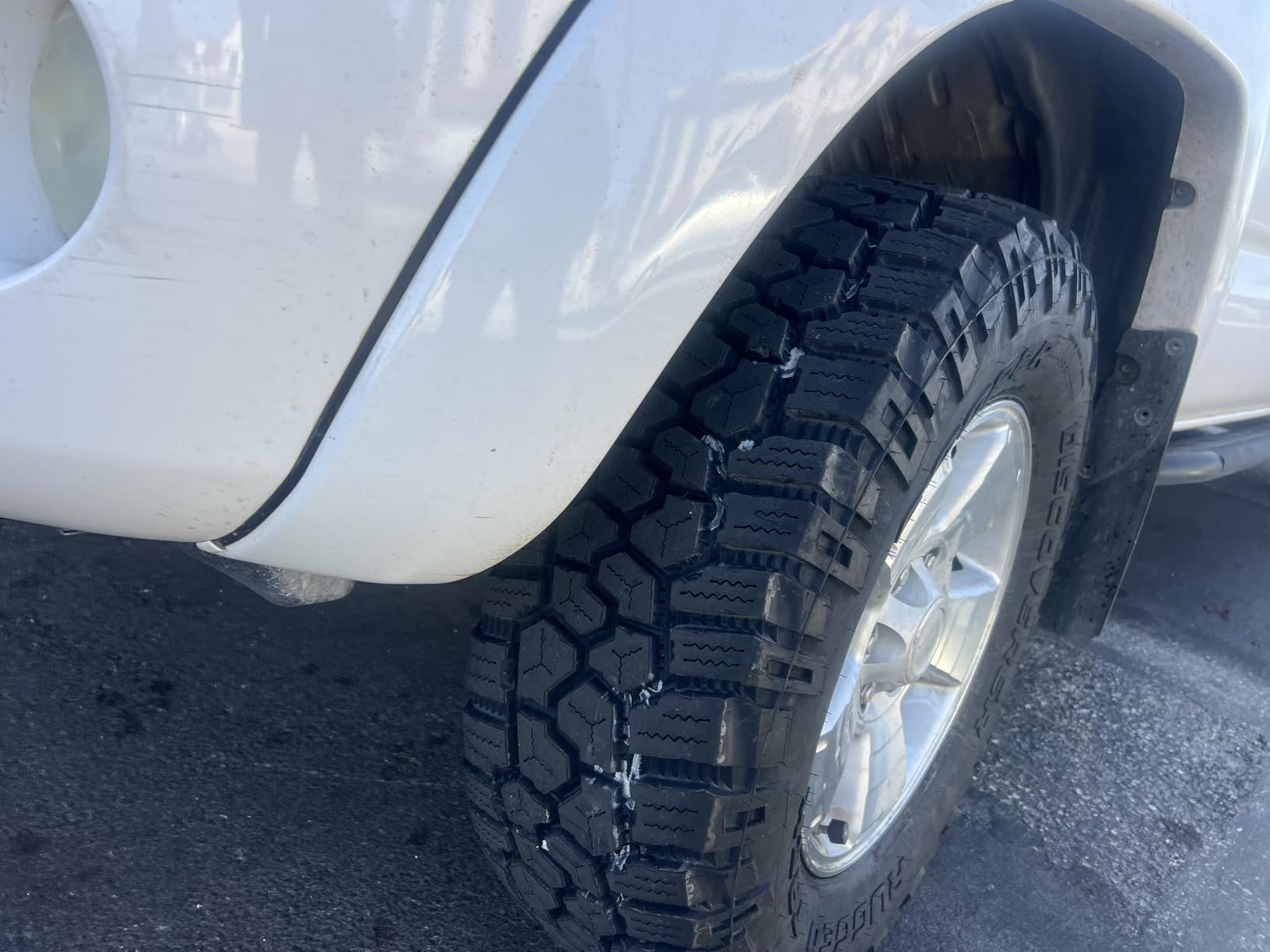 Discoverer Rugged Trek All-Season 35X12.50R20LT 125Q Tire customer photo 2
