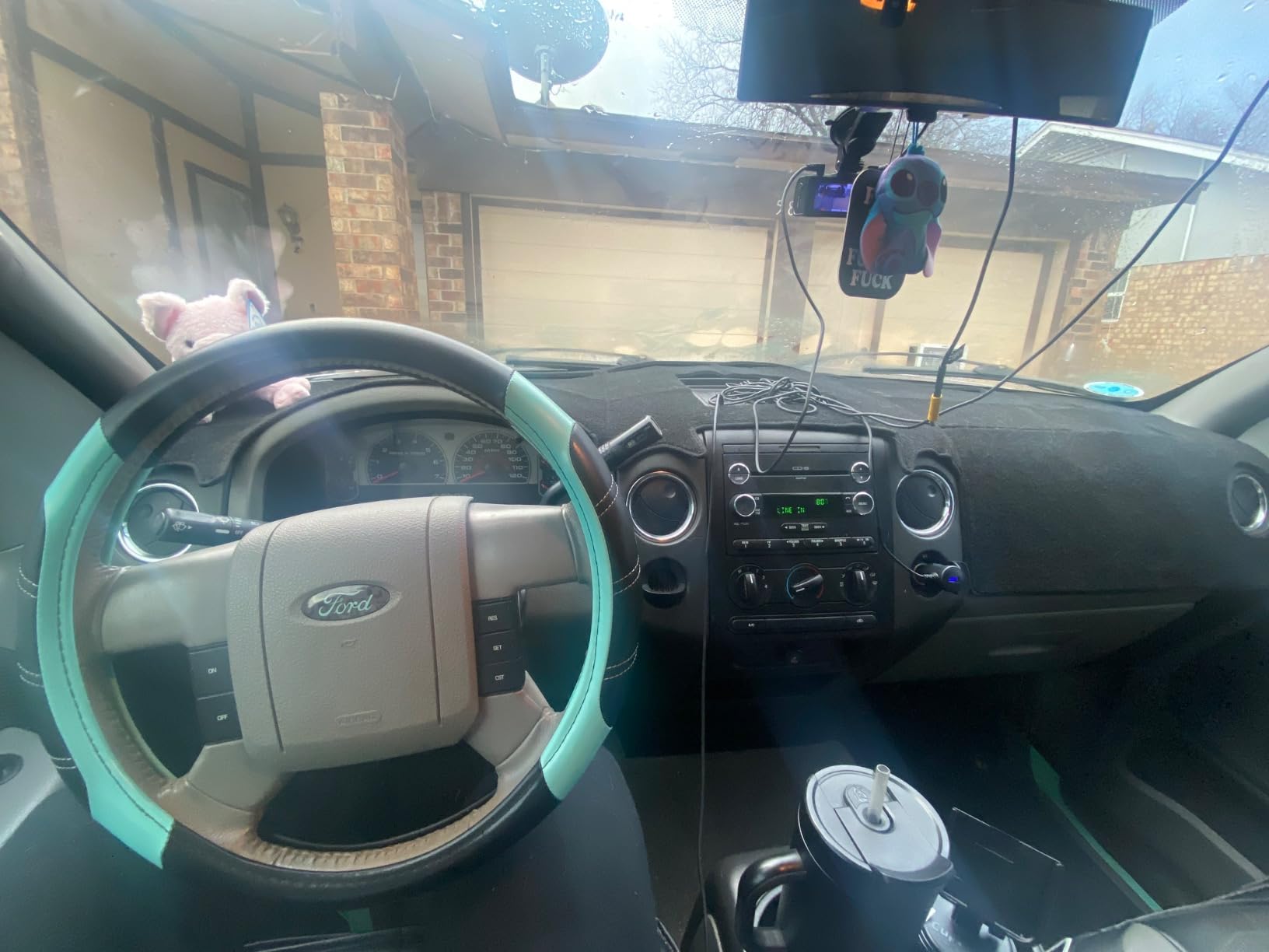 Cartist Dash Cover Compatible with GMC Sierra/Chevy Chevrolet Silverado 1999-2006, GMC Yukon XL/Chevy Suburban Tahoe Avalanche 2000-2006 Dashboard Cover Mat Non-Slip Pad Carpet Sunshield Protector customer photo 1