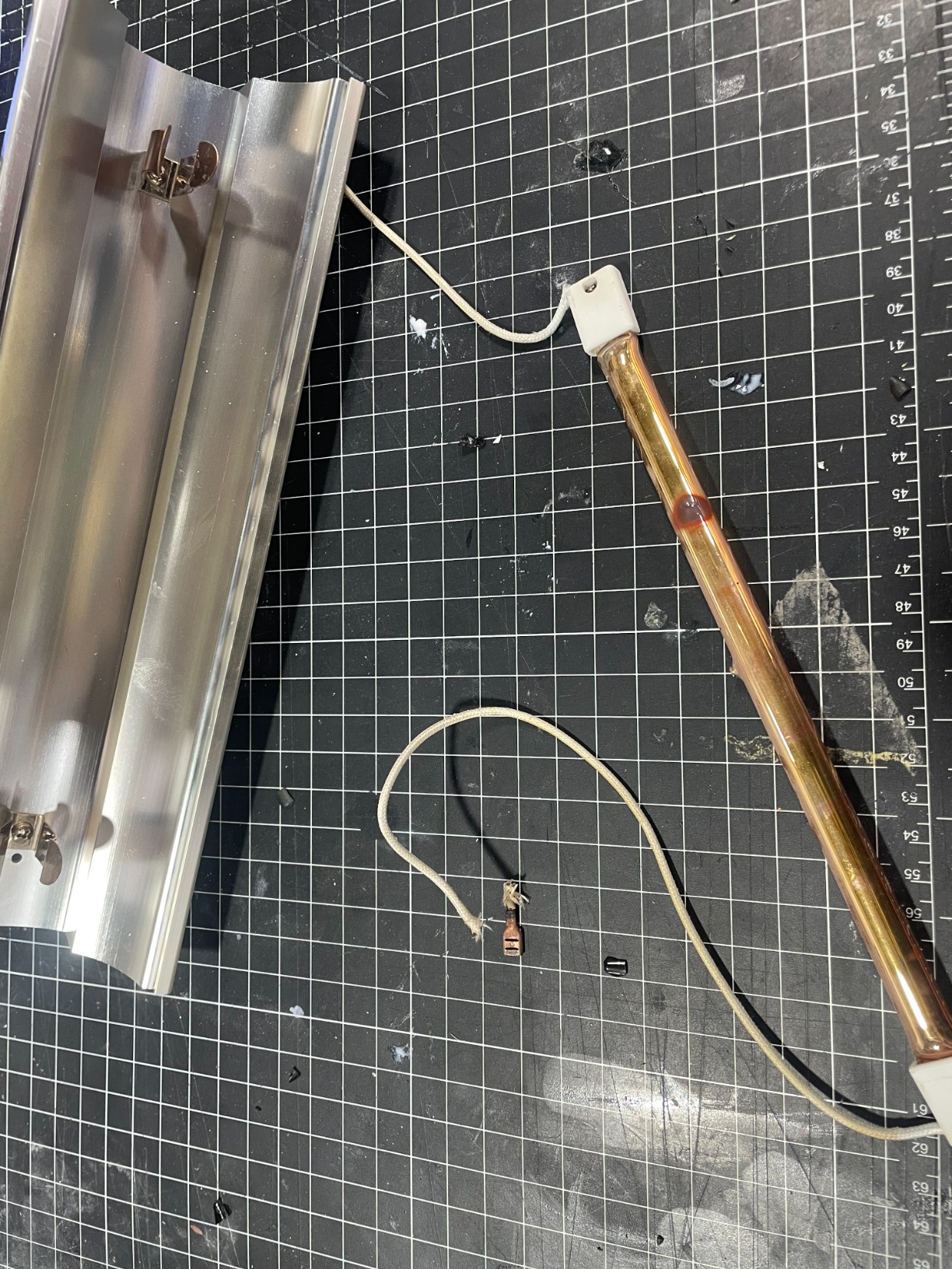 DATOUBOSS Handheld Infrared Paint Curing Lamp 1000w Shortwave Infrared Paint Lamp Paint Baking Dryer Car Body Repair Tool (110V) customer photo 1