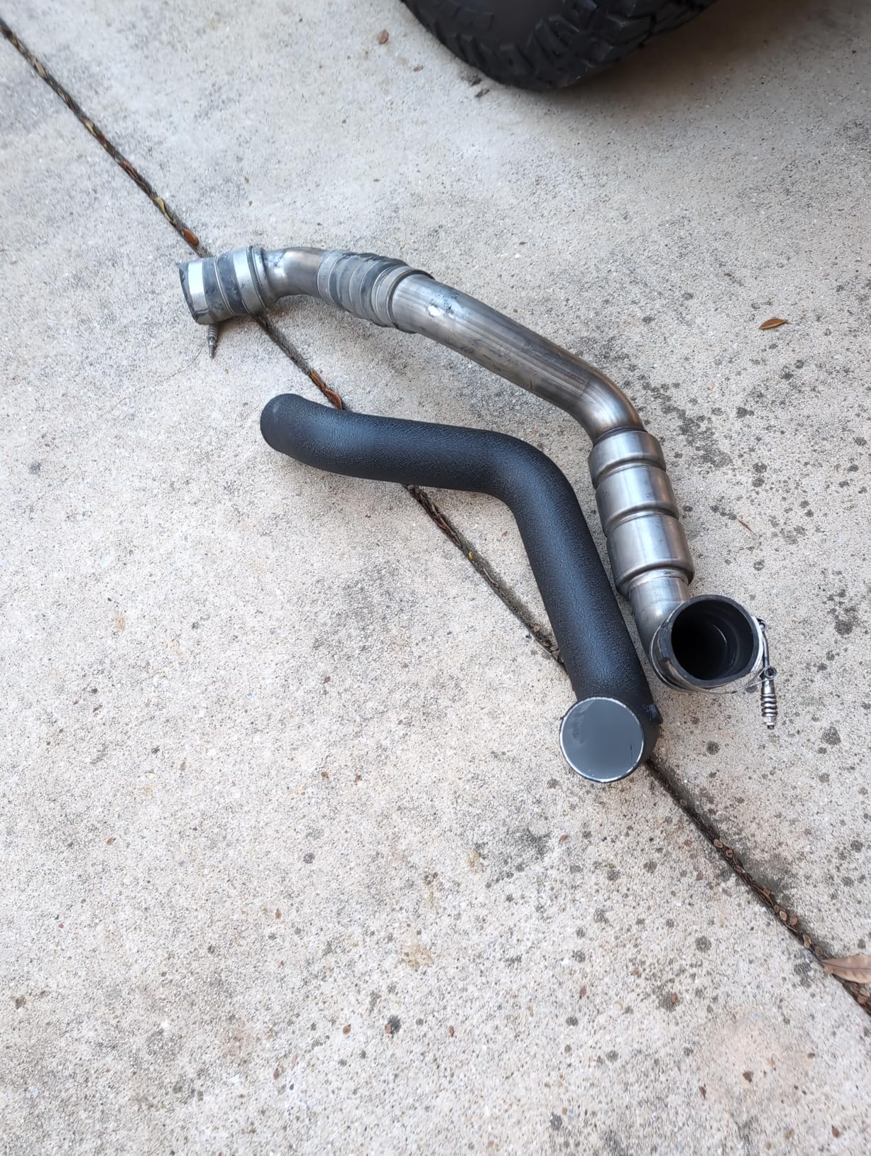 Mishimoto MMICP-DMAX-17HWBK Hot-Side Intercooler Pipe and Boot Kit, Compatible With Chevrolet/GMC 6.6L Duramax (L5P) 2017-2019, Wrinkle Black customer photo 1