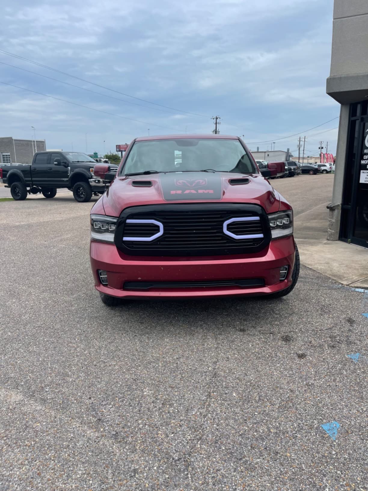 HECASA Front Big Horn Grille Replacement Shell Compatible with 2015-2018 Ram 1500 2019-2021 Ram 1500 Classic (W/Light) Black customer photo 2