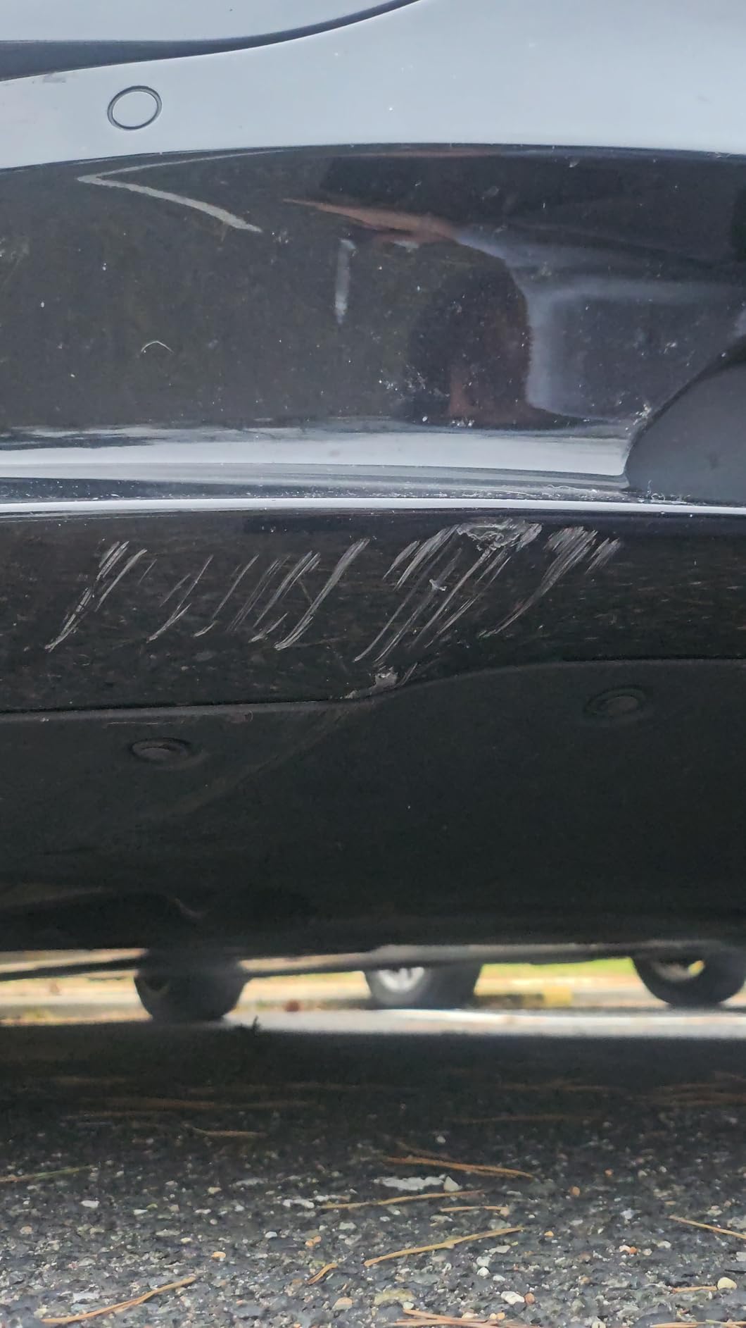 SYOAUTO White Touch Up Paint for Cars White Car Touch up Paint Auto Scratch Repair Pen Brush and Tip 2 in 1 Repair Pen 0.4 oz customer photo 1