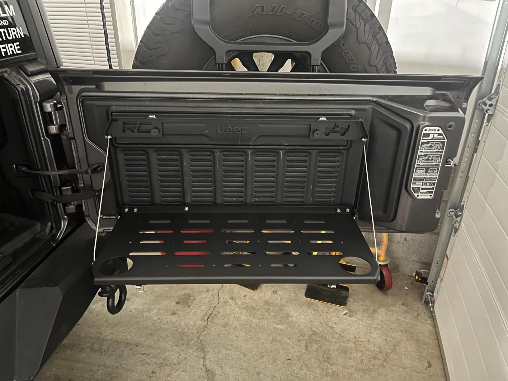 Rough Country Folding Rear Tailgate Table for Jeep Wrangler JL/Unlimited (2018-2024) customer photo 2