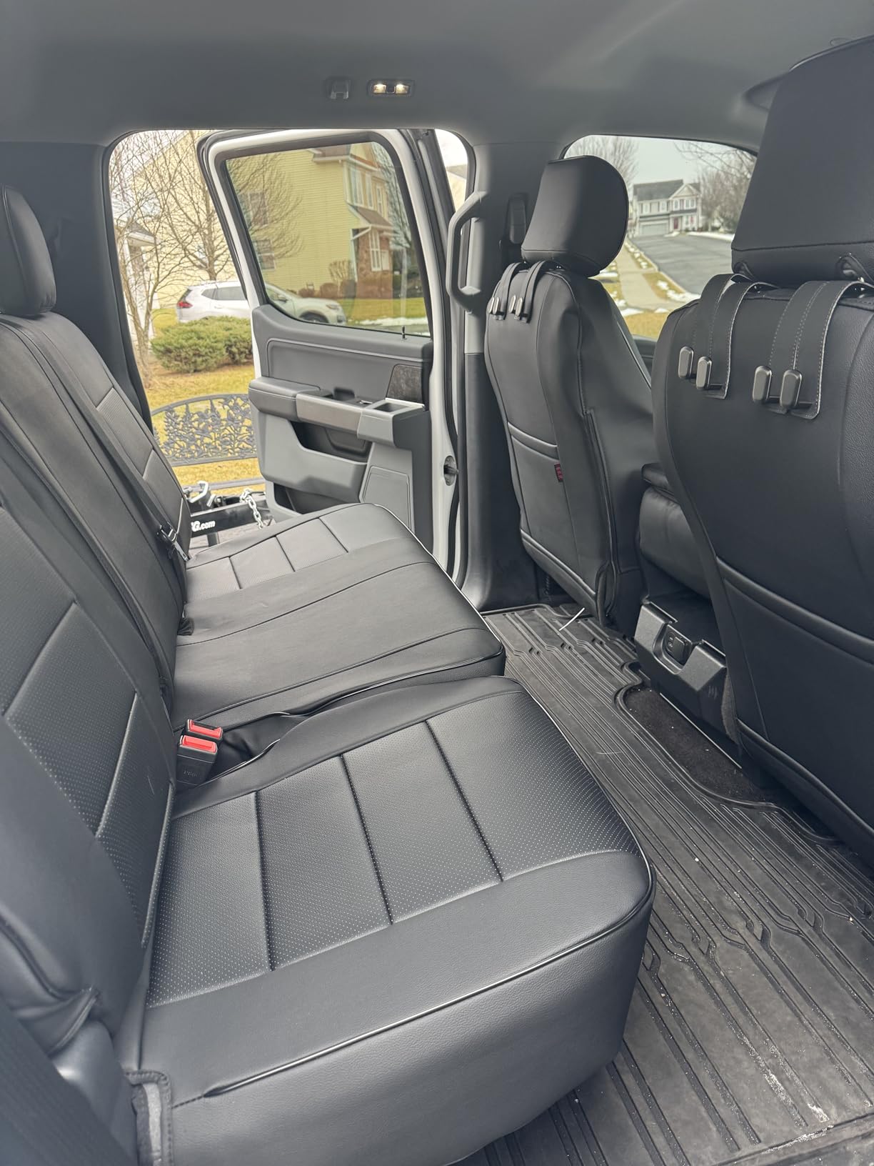 EKR F150 Seat Covers Custom Fit for (SuperCrew) 2015-2020 Ford F150 XL/XLT & (CrewCab) 2017-2022 F250/F350/F450 SuperDuty XL/XLT,Heavy-Duty Waterproof,Sweat &Dirt Resistant-Neoprene(Black) customer photo 2