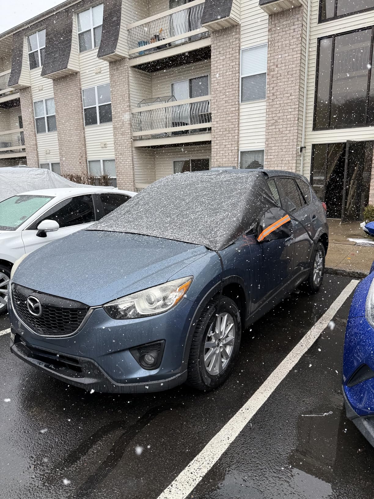 AstroAI Car Windshield Snow Cover, Windshield Cover for ice and Snow, Frost Windshield Cover for Ice, 2*Removal Side Mirror Protector, Windproof UV Sunshade Cover for Cars, SUVs, Vans customer photo 1