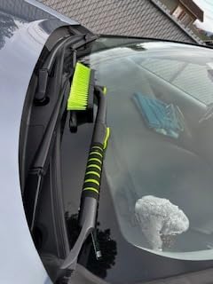 SEAAES Ice Scraper with Snow Brush for Car Windshield, Upgraded Extendable Snow Brush with Foam Grip for Truck SUV Vehicle Windows customer photo 1
