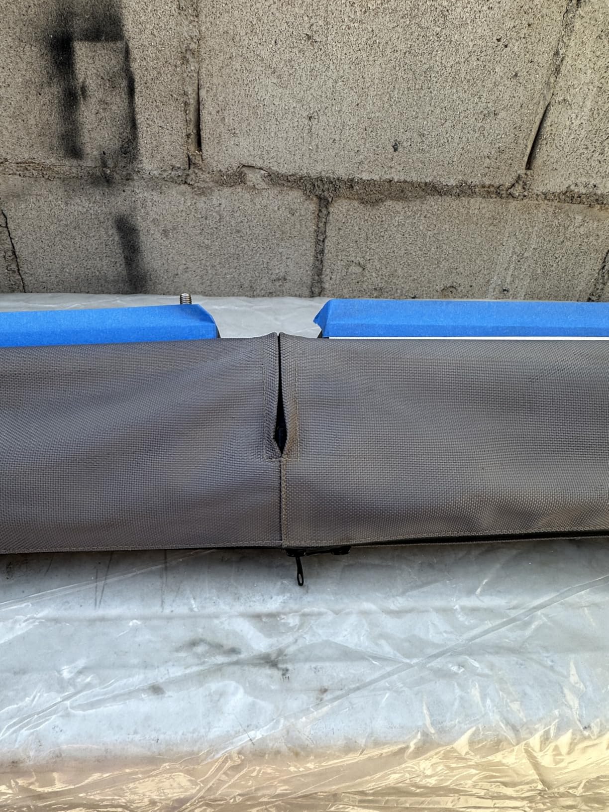 HI-TECH Big Can Black Spray Dye - 15oz Carpet, Vinyl, Fabric & Upholstery Restorer - Permanent Color, Won't Crack, Peel, or Rub Off - Indoor/Outdoor Use customer photo 2