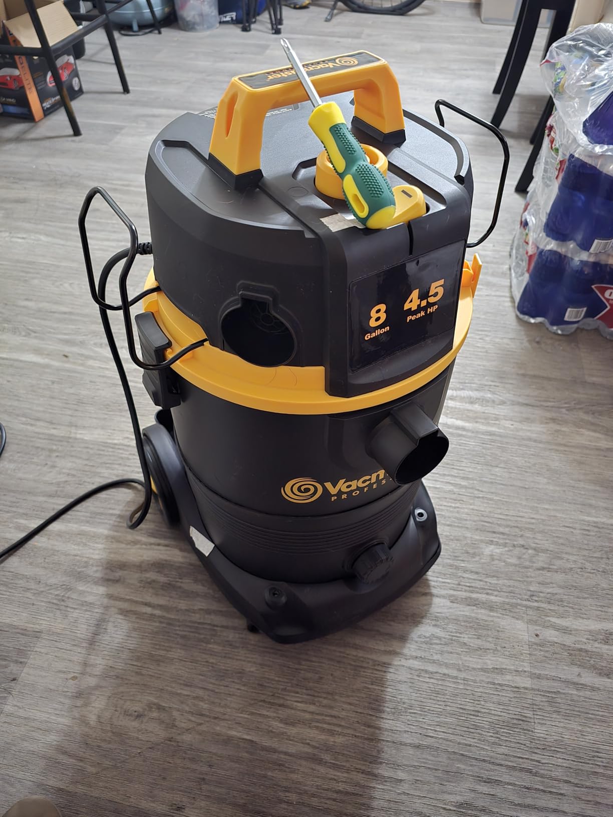 Vacmaster Professional 6 Gallon 4.5 Peak HP Wet/Dry Vacuum with Self-Cleaning Filter System - VDK611PF 0201 customer photo 1