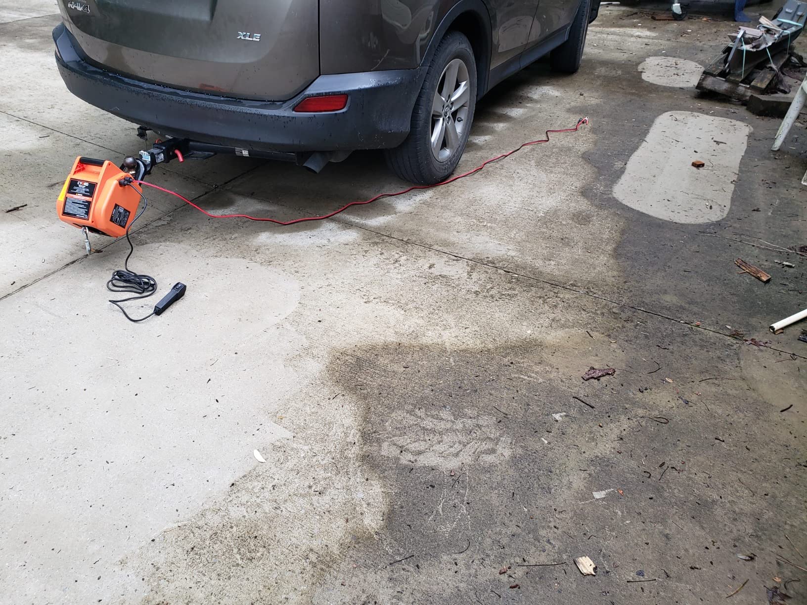 Electric Boat Winch, Reversible Electric Trailer Winch 12V DC, Power-in, Power-out and Freewheel Operations for Boats 2000 lbs with Wireless Remote Control and Hand Crank customer photo 2