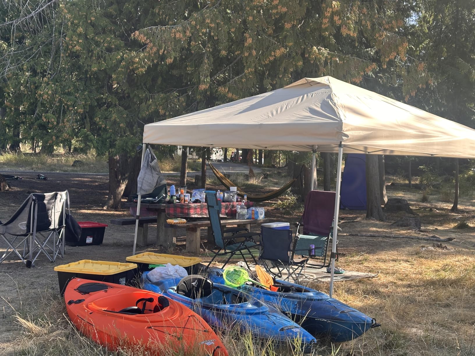 CROWN SHADES 10x10 Pop Up Canopy with 1 Side Wall - Beach Tent with One Push Setup - Outdoor Sun Shade for Events, Parties, Camping - Gazebo with STO-N-Go Cover Bag (White) customer photo 2