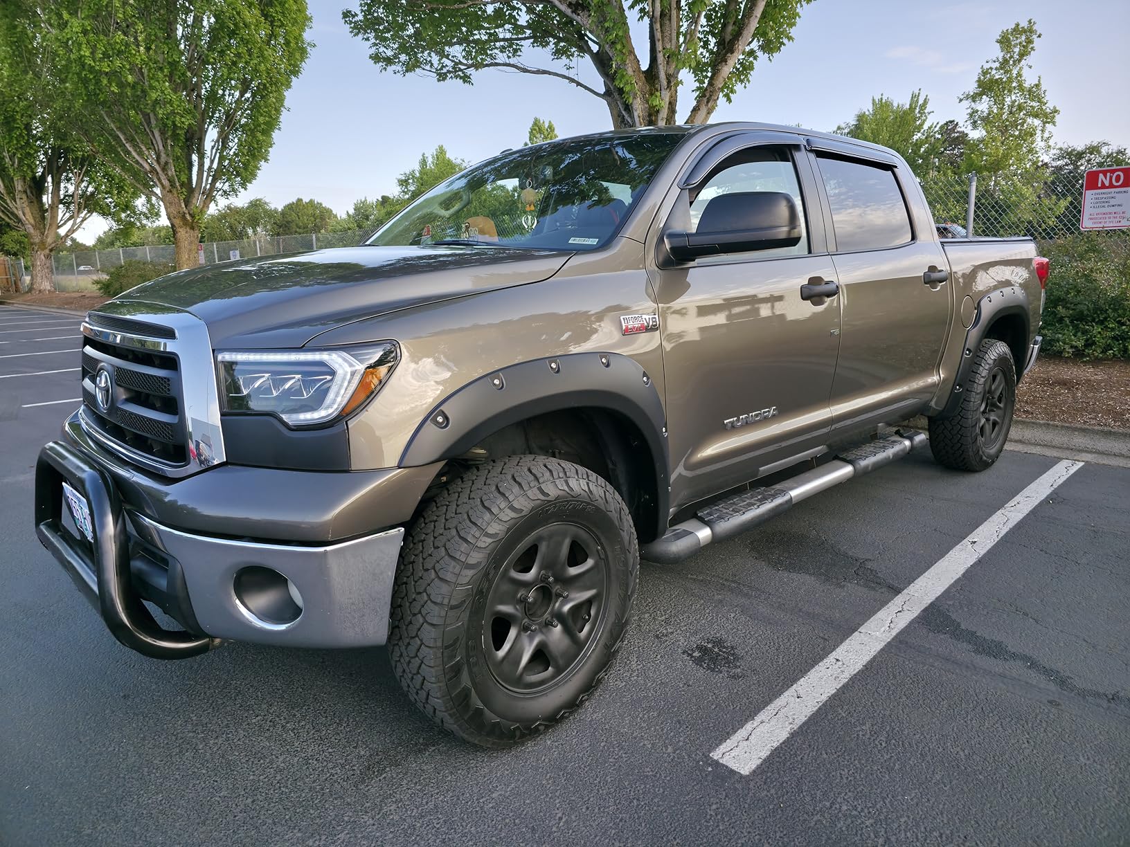 VLAND Projector Led Headlights Compatible with Toyota Tundra 2007-2013/ Sequoia 2008-2021 w/Sequential Turn Signal, DRL w/Dynamic Animation Black Trim Panels customer photo 1