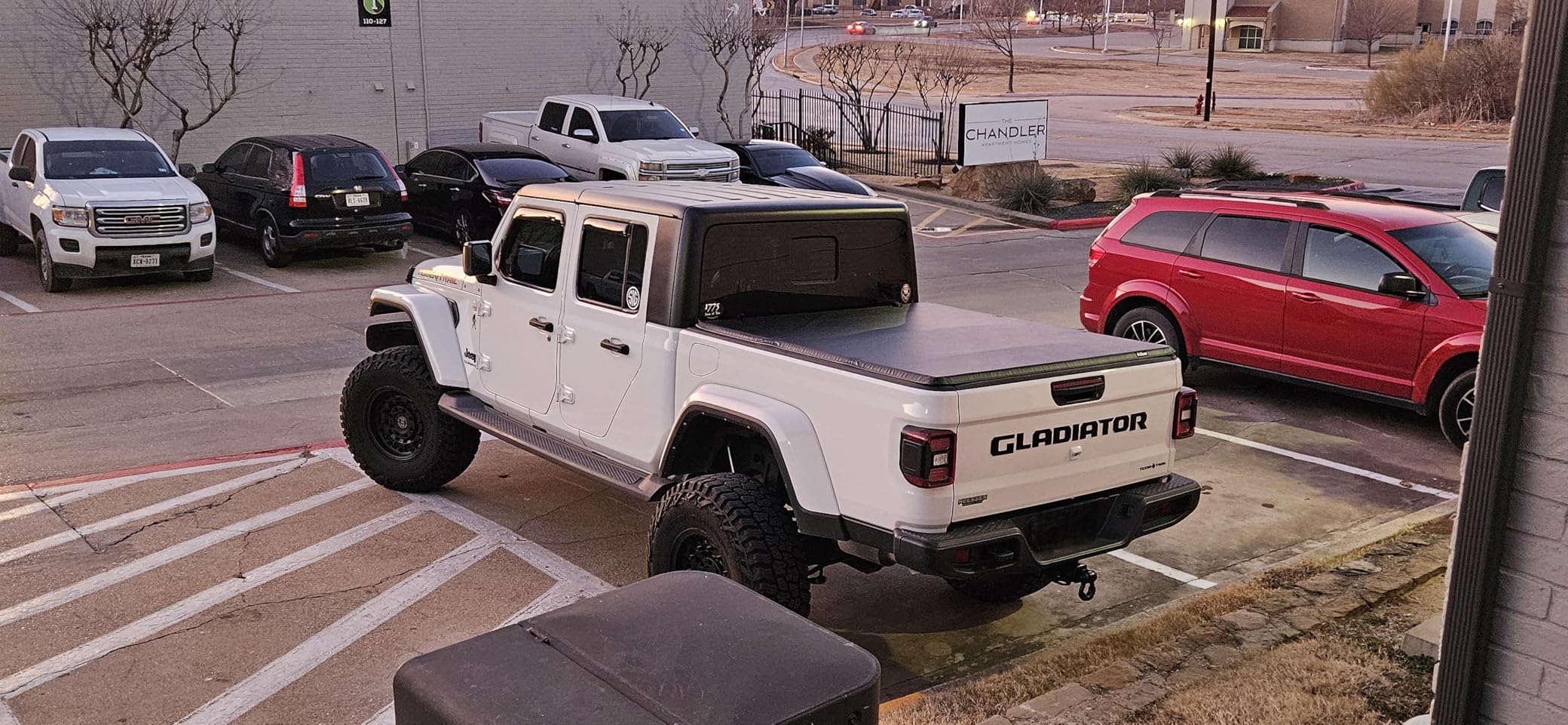 Alien Sunshade Jeep Gladiator Bed Cover - Jeep Gladiator Accessories, 5ft Trifold Soft Truck Bed Tonneau Cover w/ 2020-2025 Compatibility - Weatherproof Durable Vinyl, Easy Installation customer photo 2