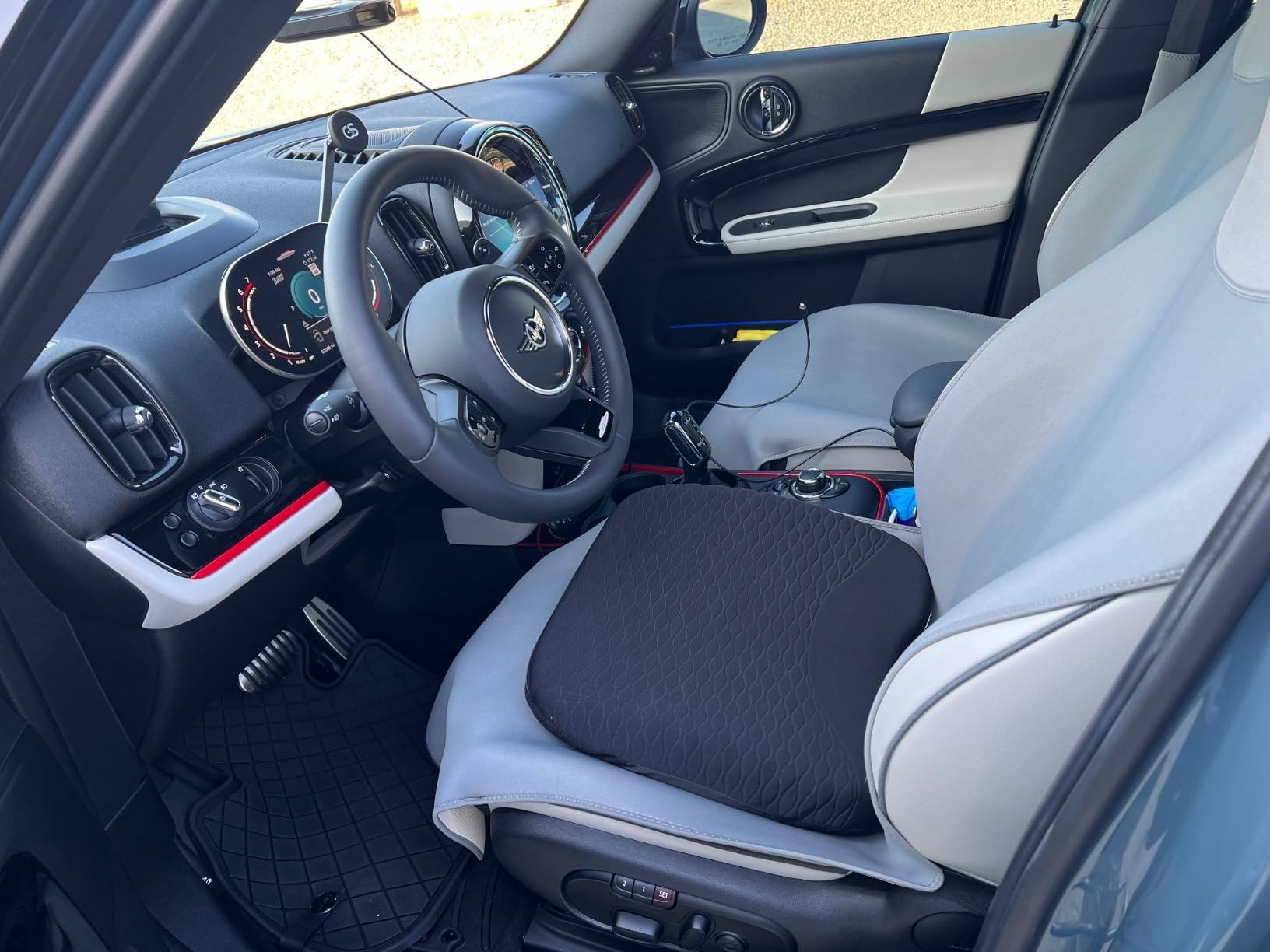 Gorla Gear 2 Pack Black Premium Universal Fit Waterproof Stain Resistant Car Seat Cover Neoprene Non-Slip Bucket Seat Dog Sweat Proof Protector Save Your Leather Cloth Seats Automotive Van Truck SUV customer photo 2