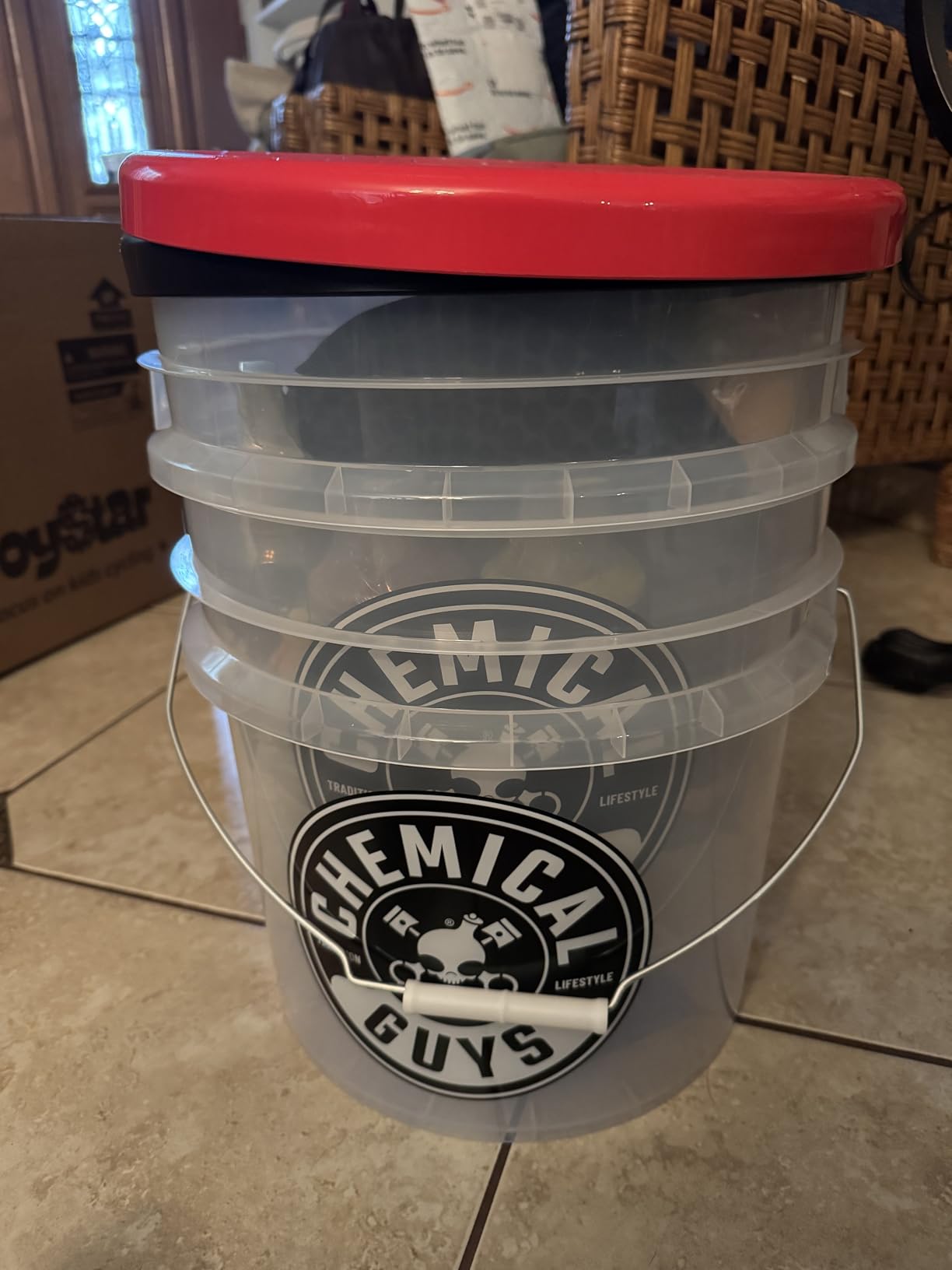 Chemical Guys Car Cleaning Kit - With Car Wash Soap, Wheel Cleaner, Total Interior, Car Wash Mitt - Interior and Exterior Wash Kit customer photo 1