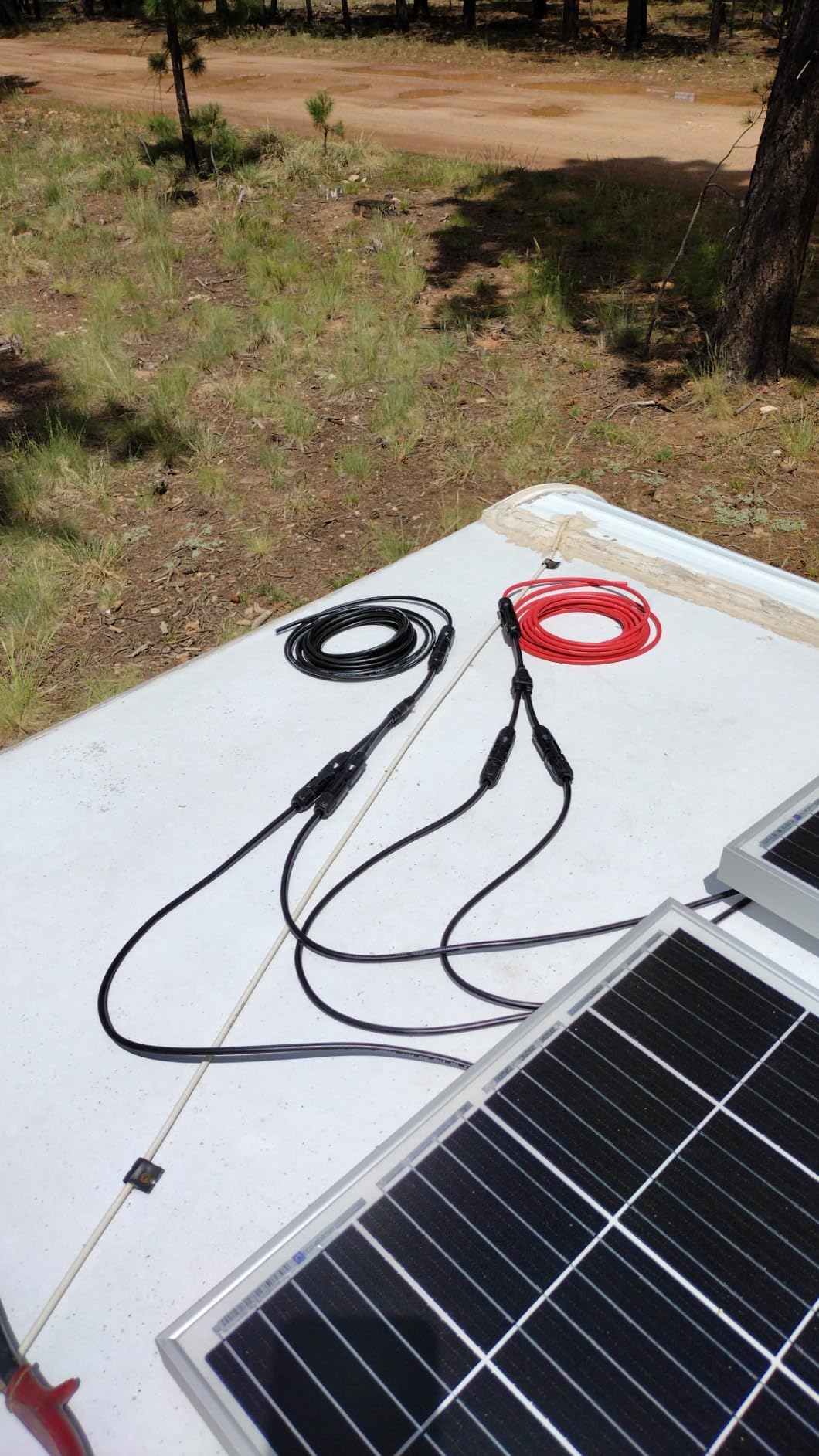 ECO-WORTHY 200 Watts 12 Volt/24 Volt Solar Panel Kit with High Efficiency Monocrystalline Solar Panel and 30A PWM Charge Controller for RV, Camper, Vehicle, Caravan and Other Off Grid Applications customer photo 1