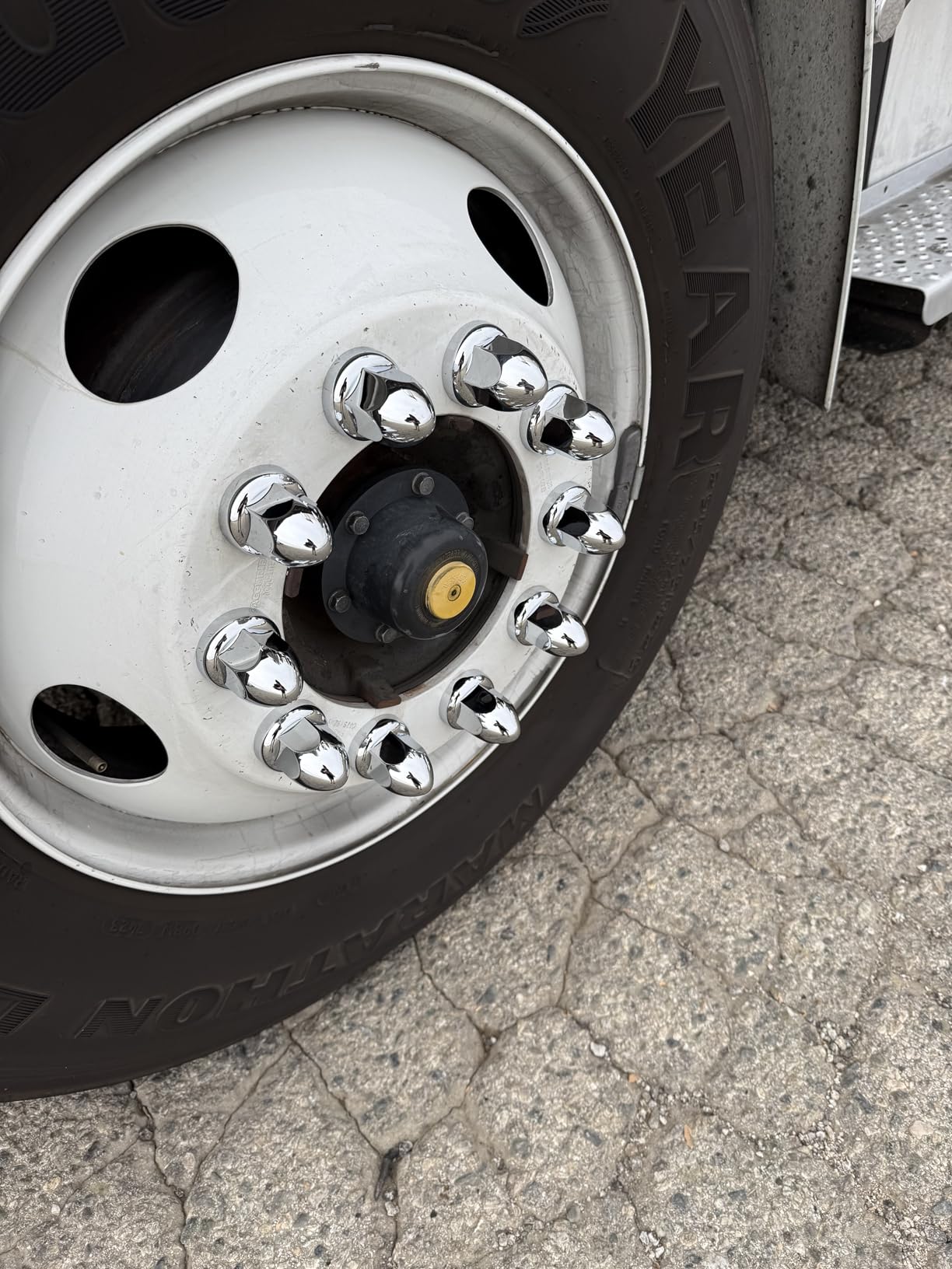 33mm Chrome Lug Nut Covers Push On,ABS Chrome Plastic Push-on Bullet Flanged Lug Nut Covers for Semi Trucks Pack of 20 customer photo 1