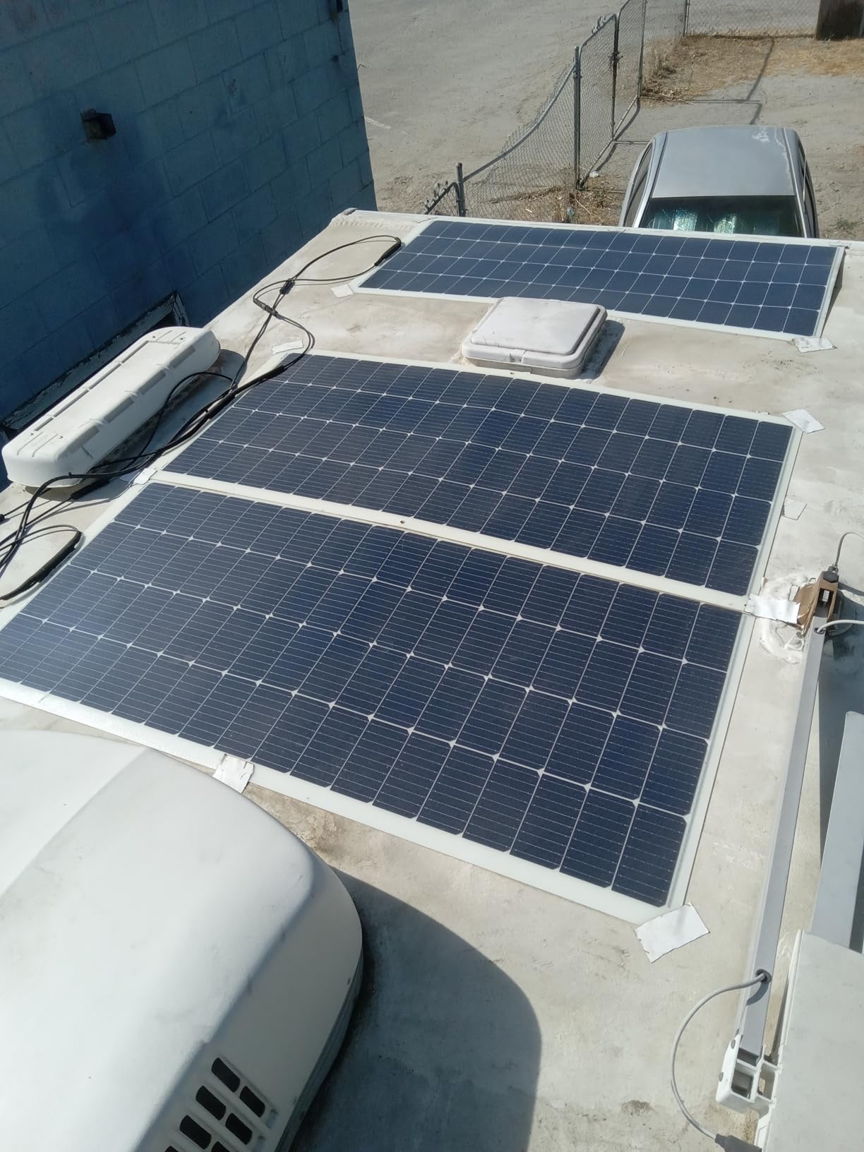 Renogy 100W Solar Panel 12V, Flexible Solar Panel 100 Watt 22% High-Efficiency, 240° Ultra Lightweight Solar Panels for Marine RV Cabin Van Car Boat Camping Curve Surfaces, Black customer photo 1