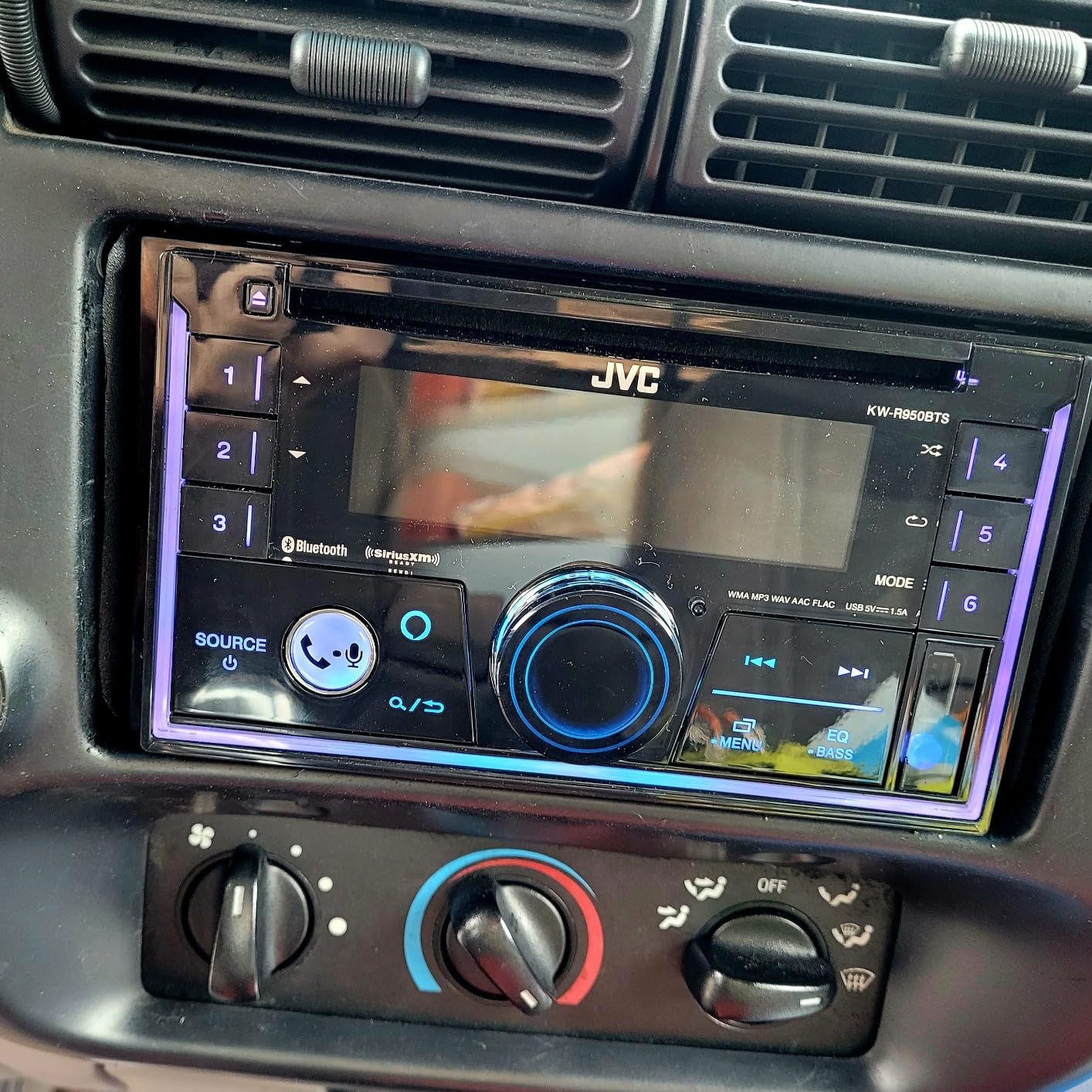 JVC KW-R950BTS Bluetooth Car Stereo Receiver with USB Port - LCD Display - AM/FM Radio - MP3 Player - Double DIN - 13-Band EQ customer photo 1