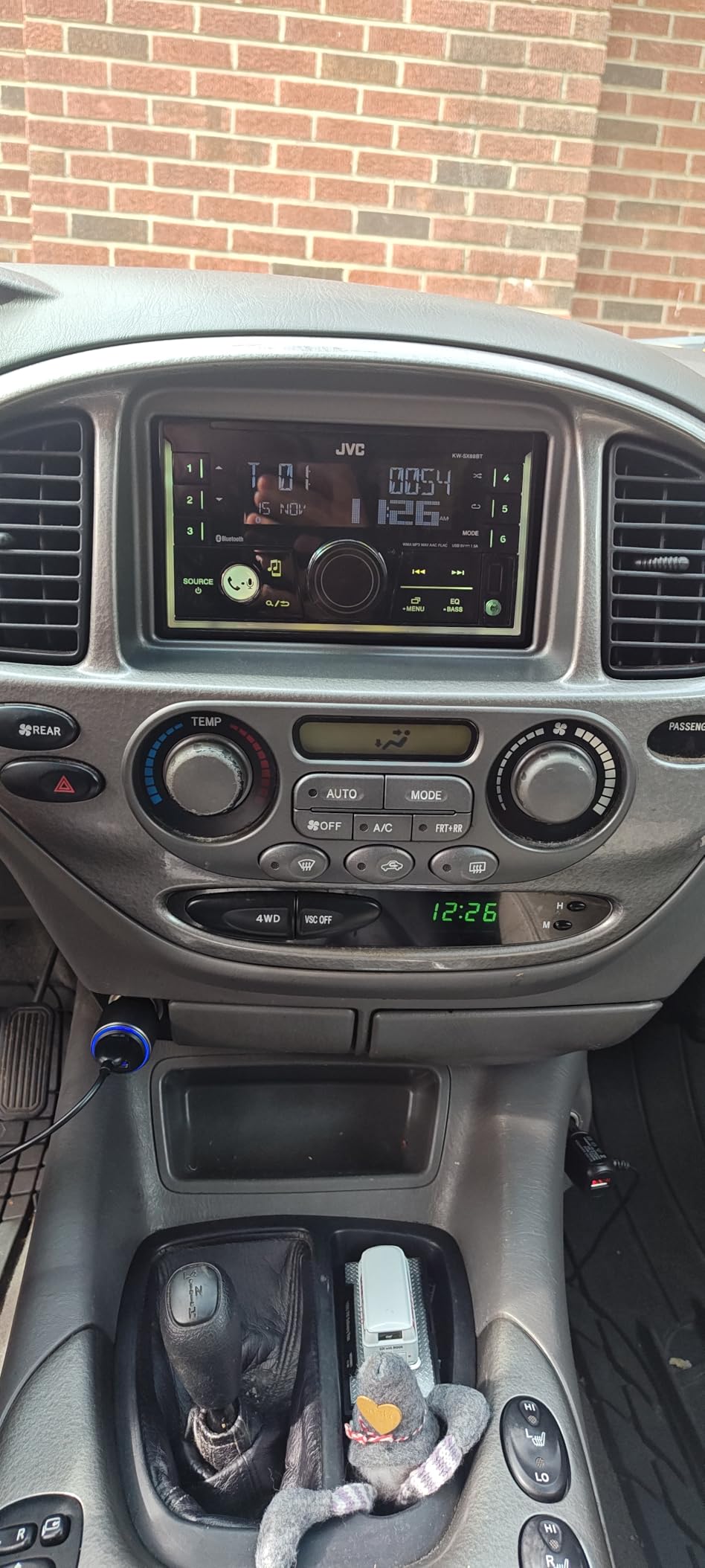 JVC KD-SX27BT Car Stereo with Bluetooth, 100W Digital Media Receiver, 1.5A USB to Charge Devices, Single DIN Head Unit, AM/FM, Aux-in, JVC Remote App customer photo 1