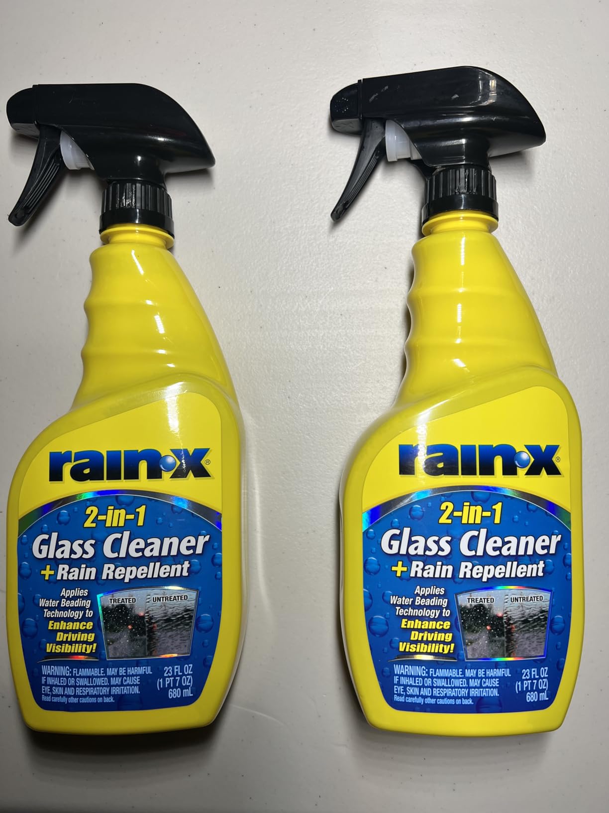 Rain-X 5071268-2 2-in-1 Glass Cleaner and Rain Repellant, 23 oz. (Pack of 2) - Provides a Streak-Free Clean for Automotive Glass While Preventing Sleet, Snow, Ice, and Road Spray Build Up customer photo 1