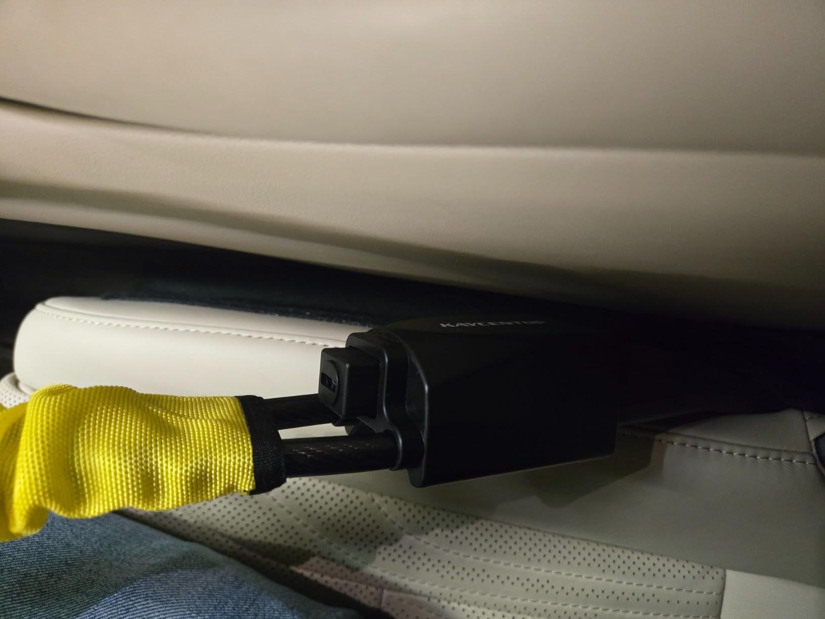 KAYCENTOP Car Steering Wheel Lock, Seat Belt Lock, Anti-Theft Device, Max 17 Inch Length, Small and Light-Weight, Multi-Functional, Fit Most Vehicle, SUV, Golf Cart Security (Red) customer photo 2