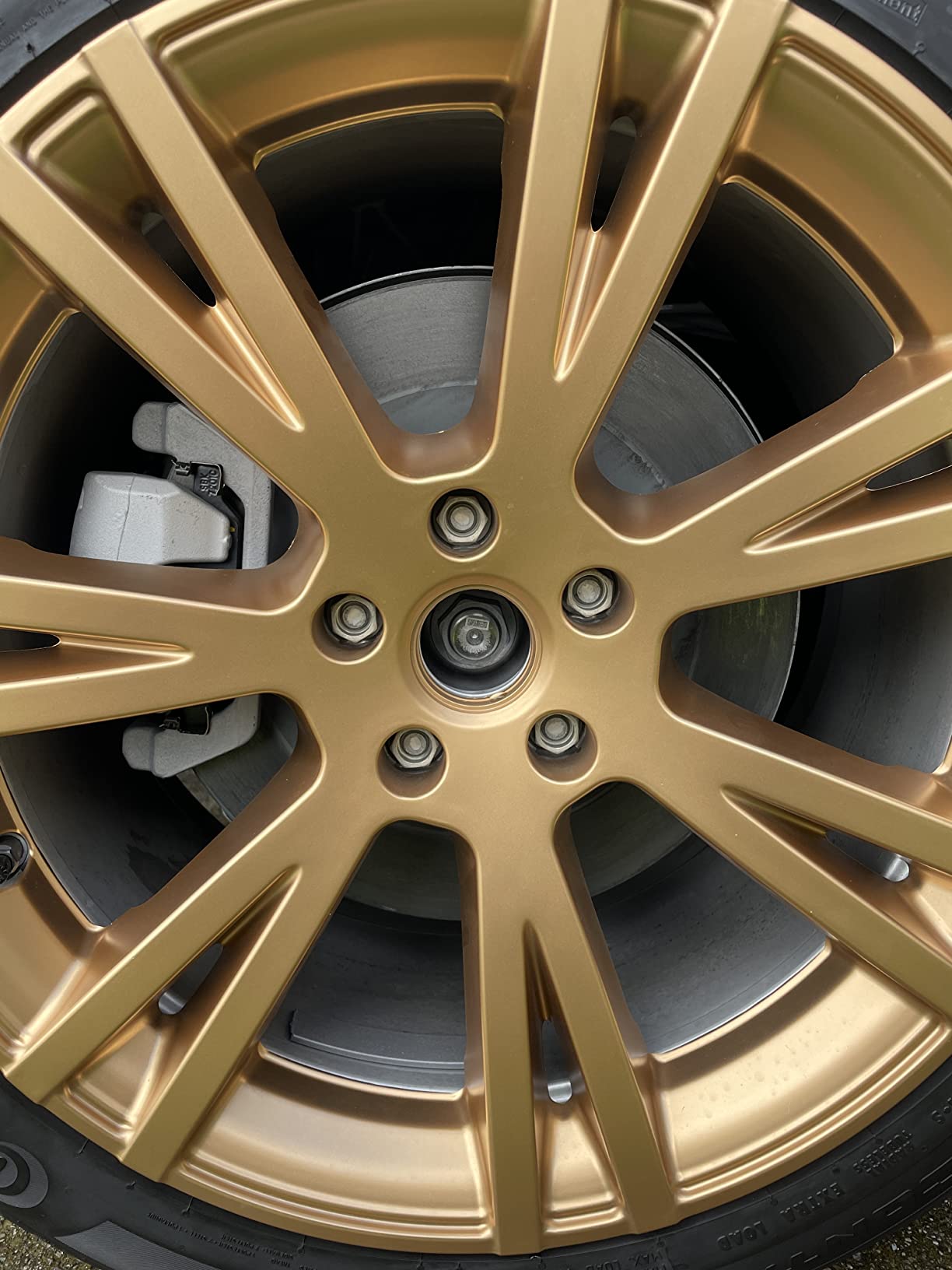 Mayde 19-Inch Tesla Model Y Wheel Covers - Replacement Hubcaps for 2020-2024 Tesla Model Y Rims, Gloss Black Set of 4 customer photo 1