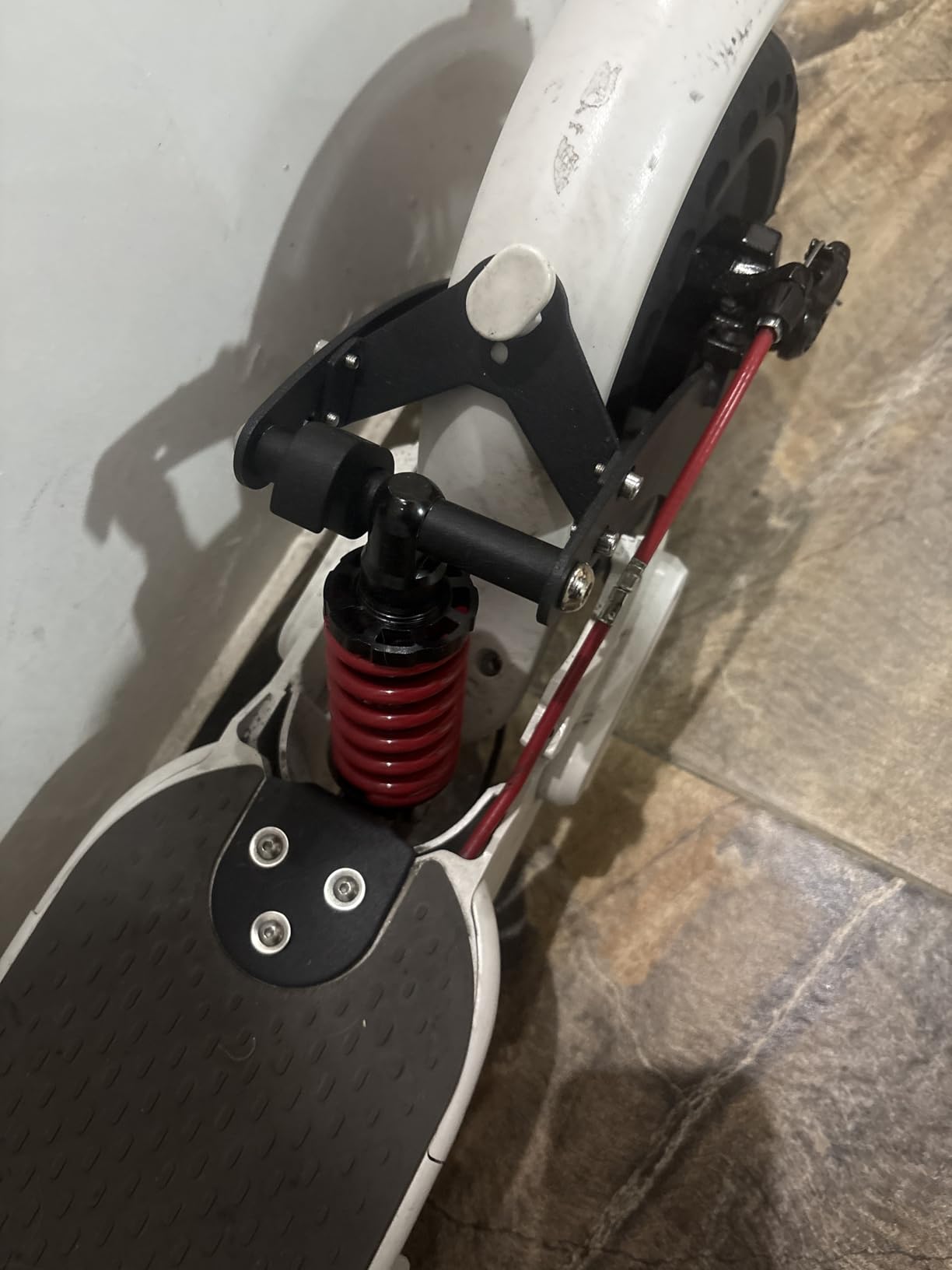 MIMIRACLE Electric Scooter Rear Suspension Kit Compatible with Xiaomi Pro Pro2 Electric Scooter Shock Absorber Rear Suspension Fork Set -Pro/Pro2 Red customer photo 1