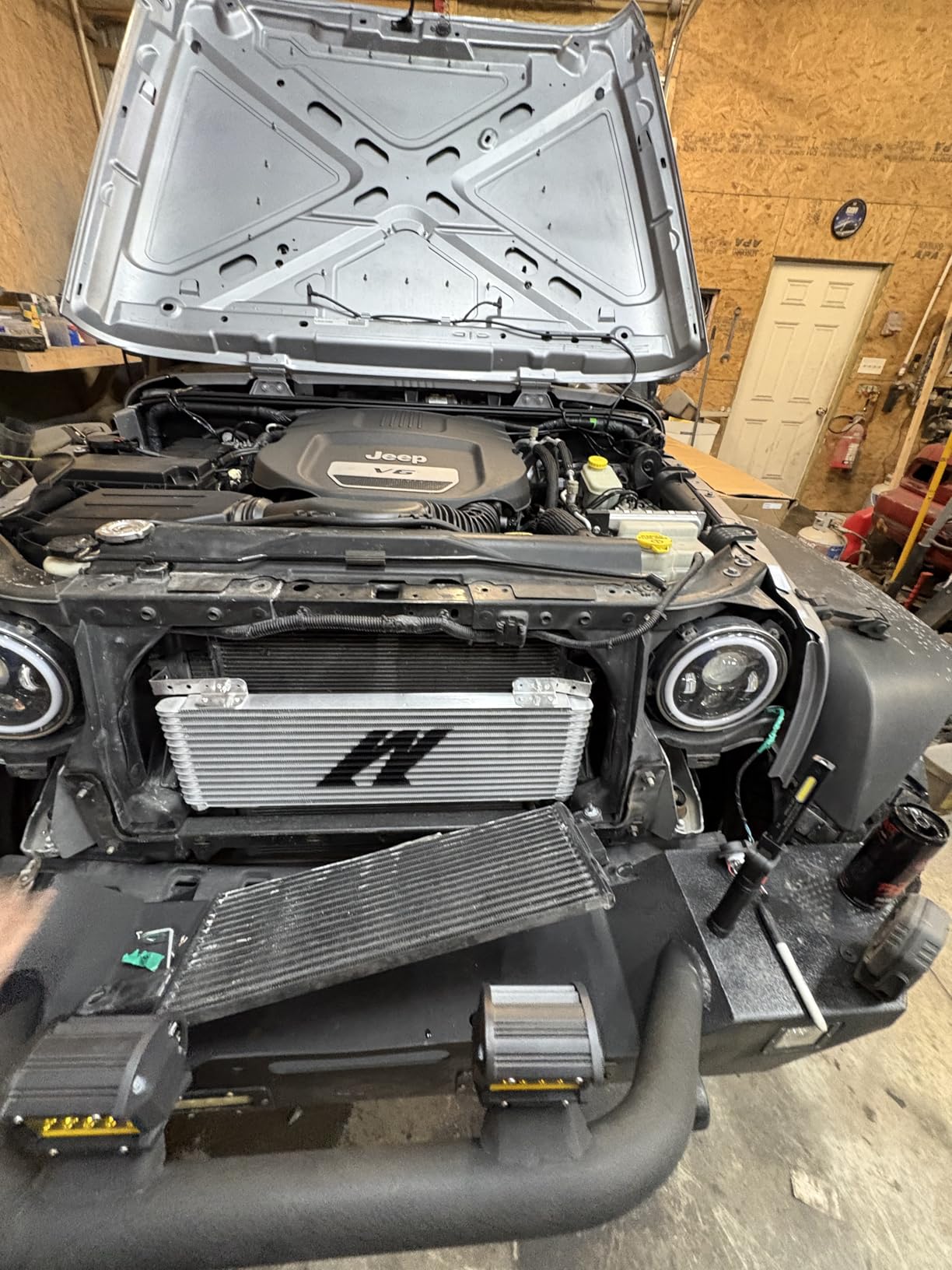 Mishimoto Universal Fit Transmission Cooler, 13-Row Stacked Plate, 22.85