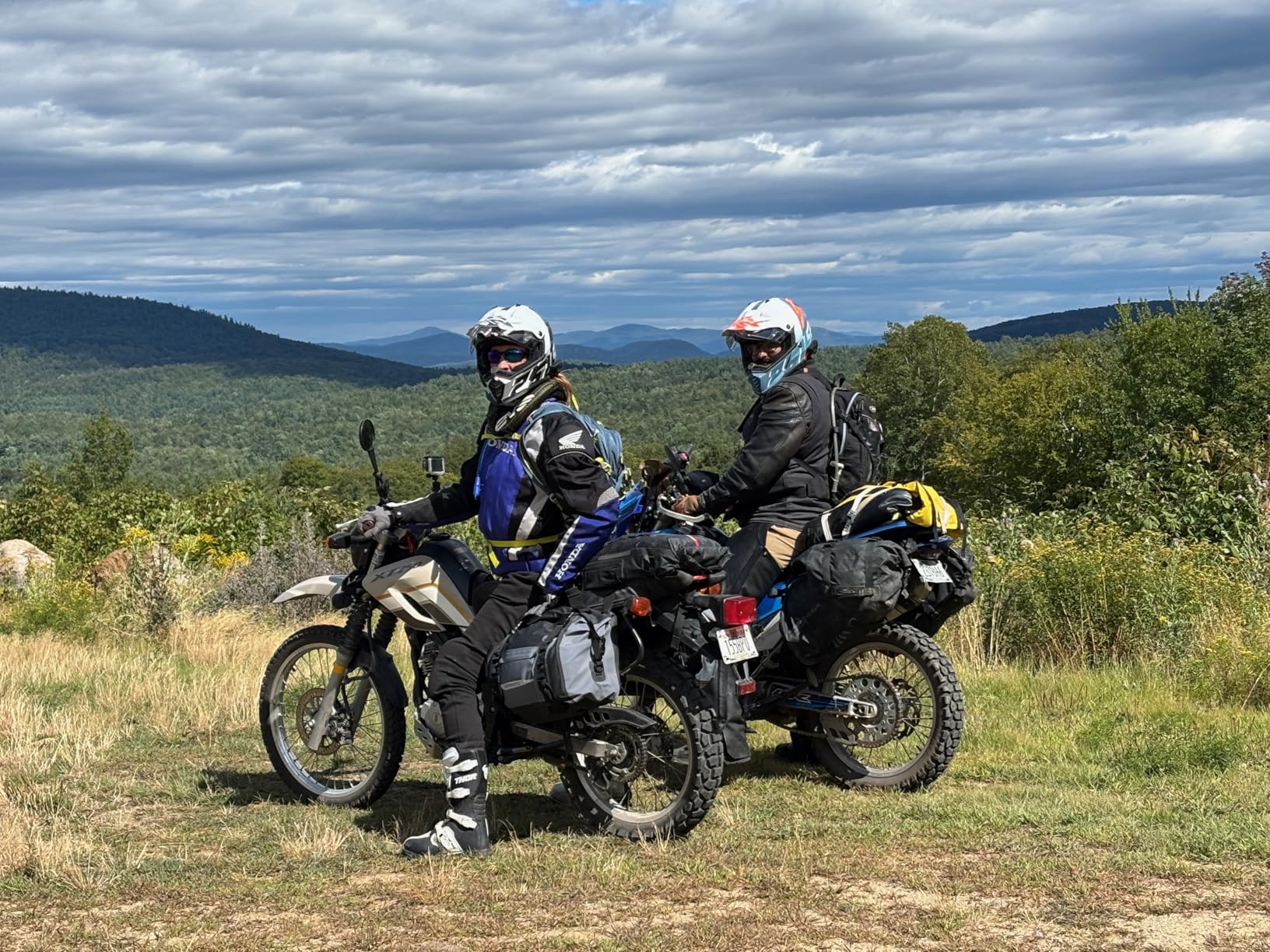 Rhinowalk Motorcycle Saddlebags 28L(14L*2) Waterproof Motorbike Side Bags, Travel Luggage Panniers with Shoulder Strap for Adventure & Sport Motorcycle Racks, 1 Pair customer photo 1