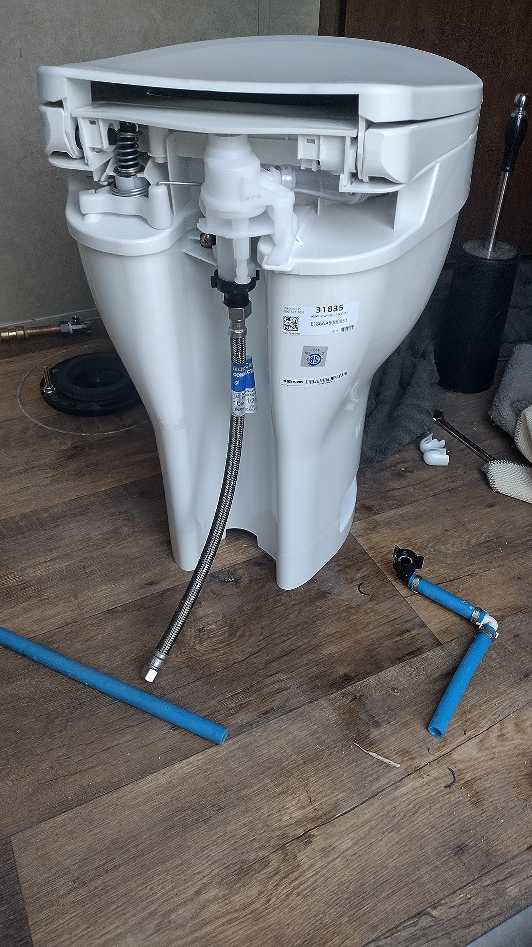Thetford Aqua-Magic VI High Profile, White customer photo 2