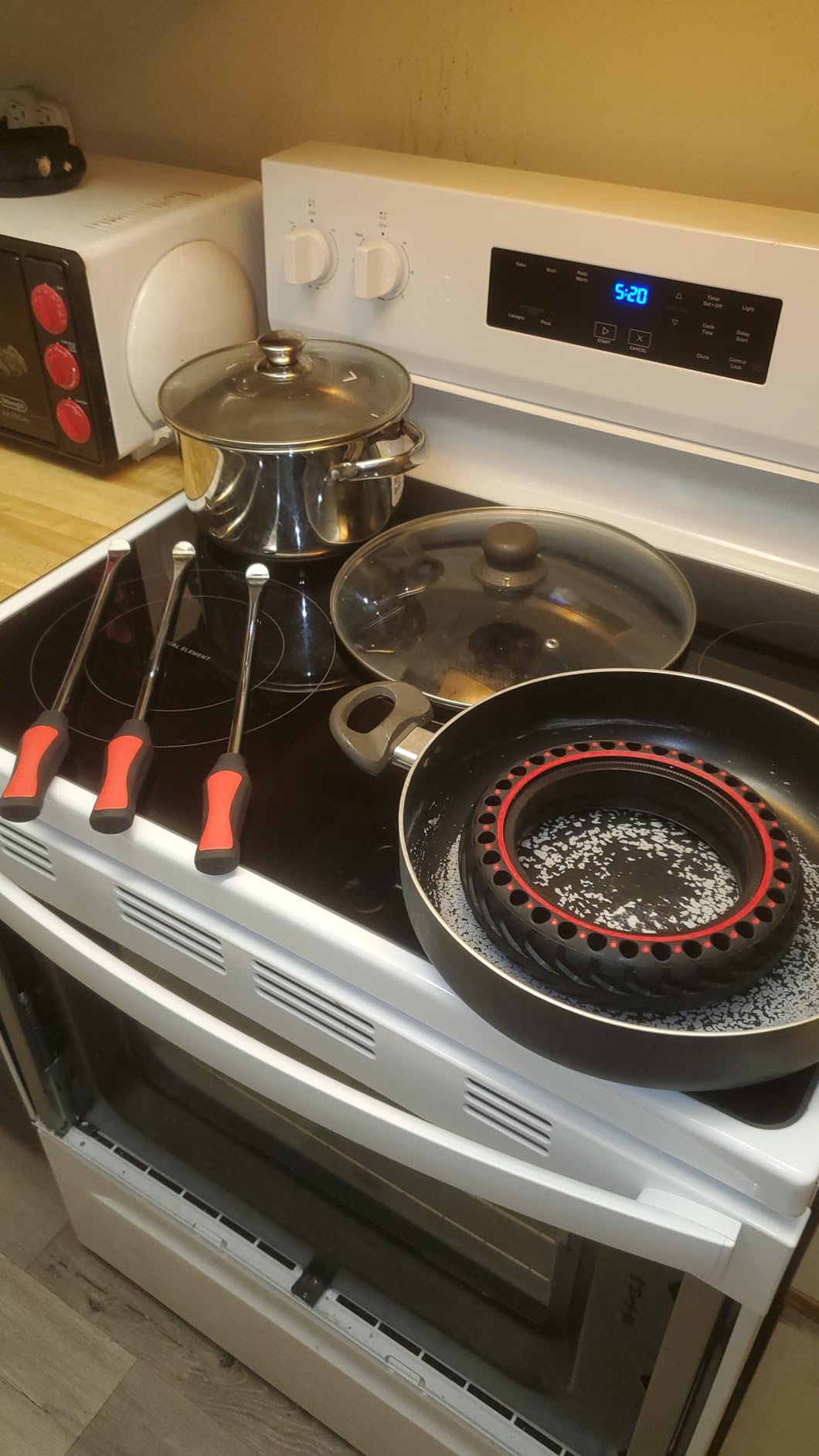 BANGTING 2PCS 8.5x2 inches Solid Tires for Electric Scooter, 8 1/2 x2 Tire for Gotrax GXL V2 / XR/APEX, 50/75-6.1 Tire Replacement for Xiaomi Pro 2 / M365 / 1S and All 8.5'' Scooter Tires customer photo 2