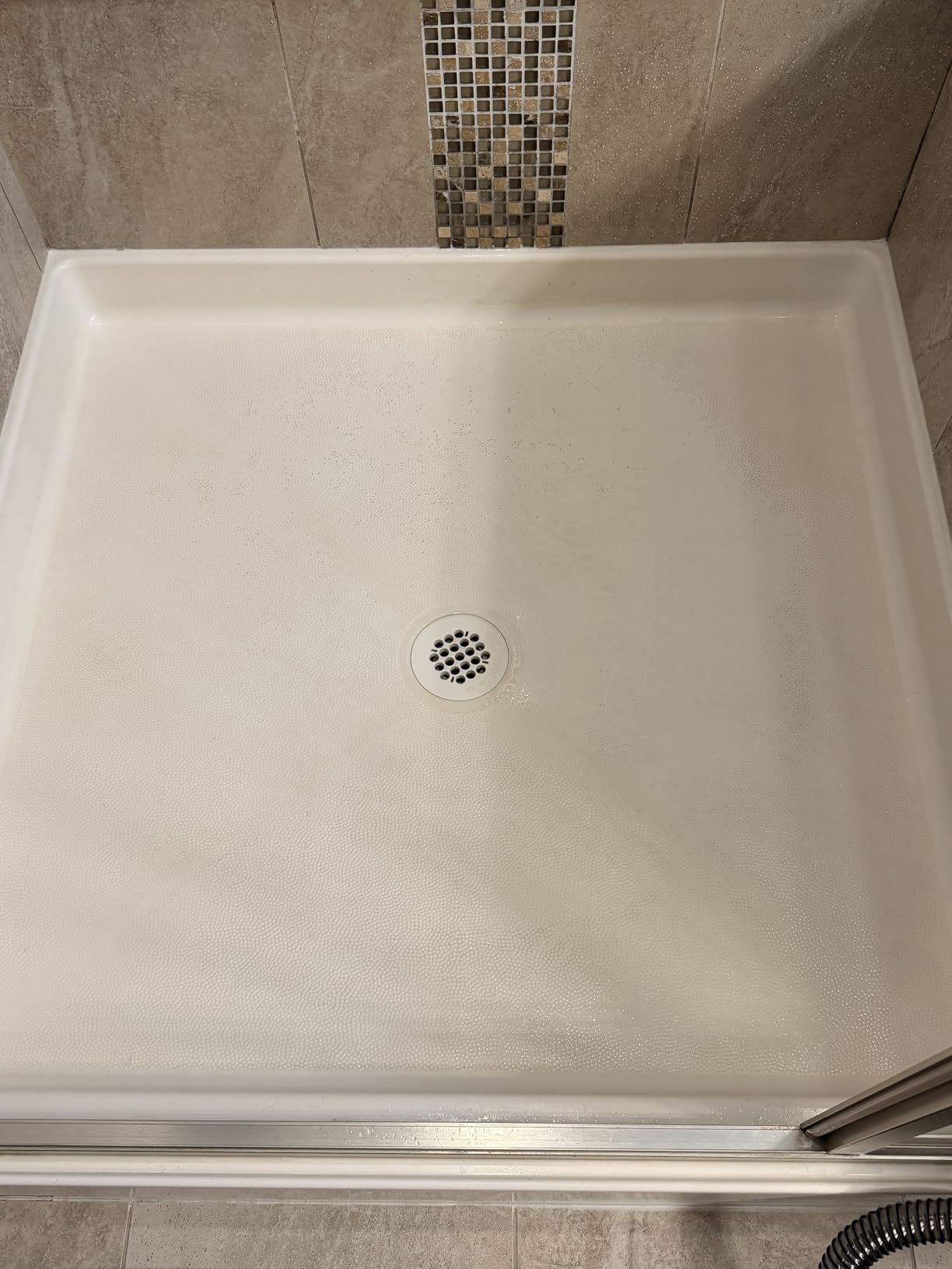 Uwant Carpet Cleaner Machine with Steam & Hot & Cold Water System 18Kpa Powerful Suction Upholstery Cleaner Machine customer photo 1