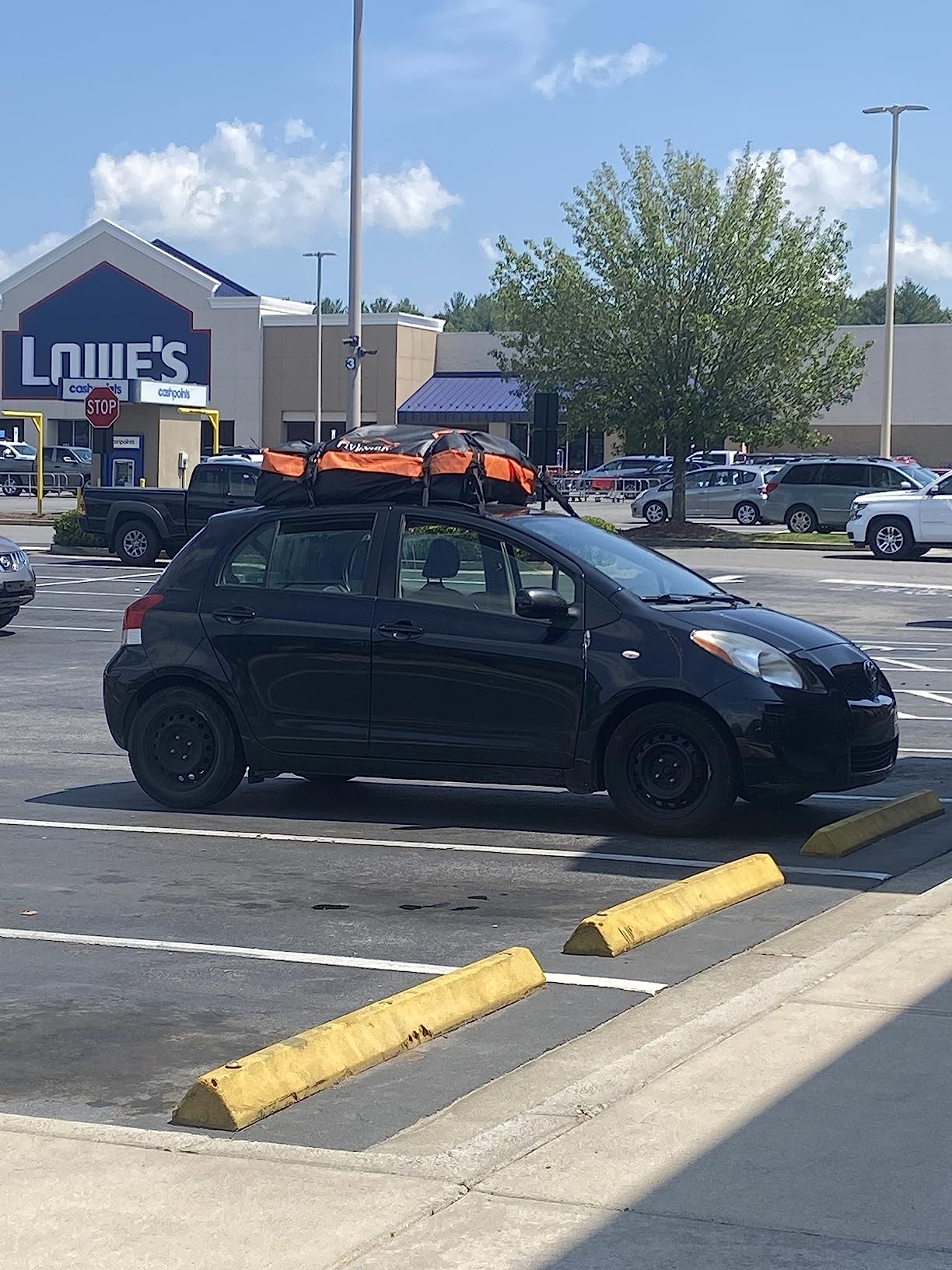 FIVKLEMNZ 21 Cubic Car Rooftop Cargo Carrier Roof Bag Waterproof for All Top of Vehicle with/Without Rack Includes Topper Anti-Slip Mat + Reinforced Straps + 6 Door Hooks + Luggage Lock customer photo 1