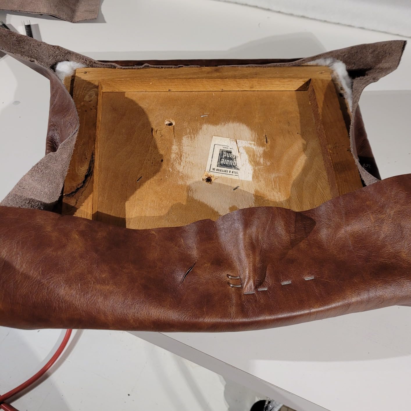 WEN 61706 20-Gauge 3/8-Inch Crown Air-Powered Pneumatic T50 Stapler for Upholstery and Woodworking customer photo 2