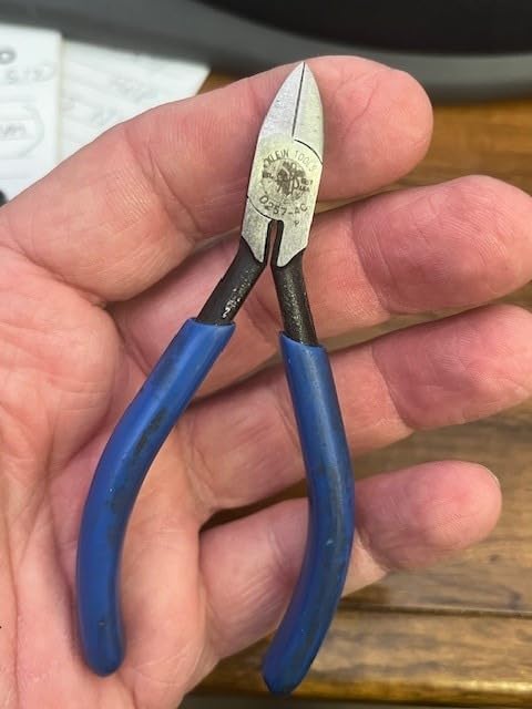 220w Plastic Welder,Upgraded 2 in 1 Plastic Welding Kit,Plastic Repair Kit 1000pcs Hot Staples & 92pcs Plastic Welding Rods for Car Bumper Plastic Crack Repair (Red) customer photo 1