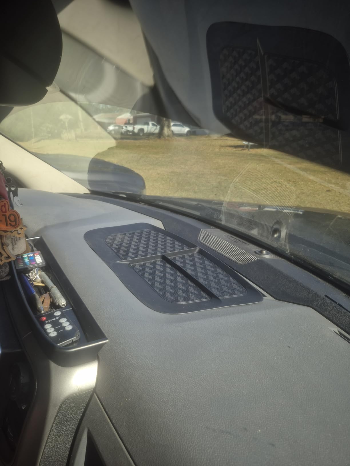 Autorder Dashboard Cover Mat for 2019-2023 2024 2025 2026 Dodge Ram 1500 2500 3500 Accessories Dash Cover Flannel Dash Mat Sunshade Glare UV Rays Protector Black customer photo 1