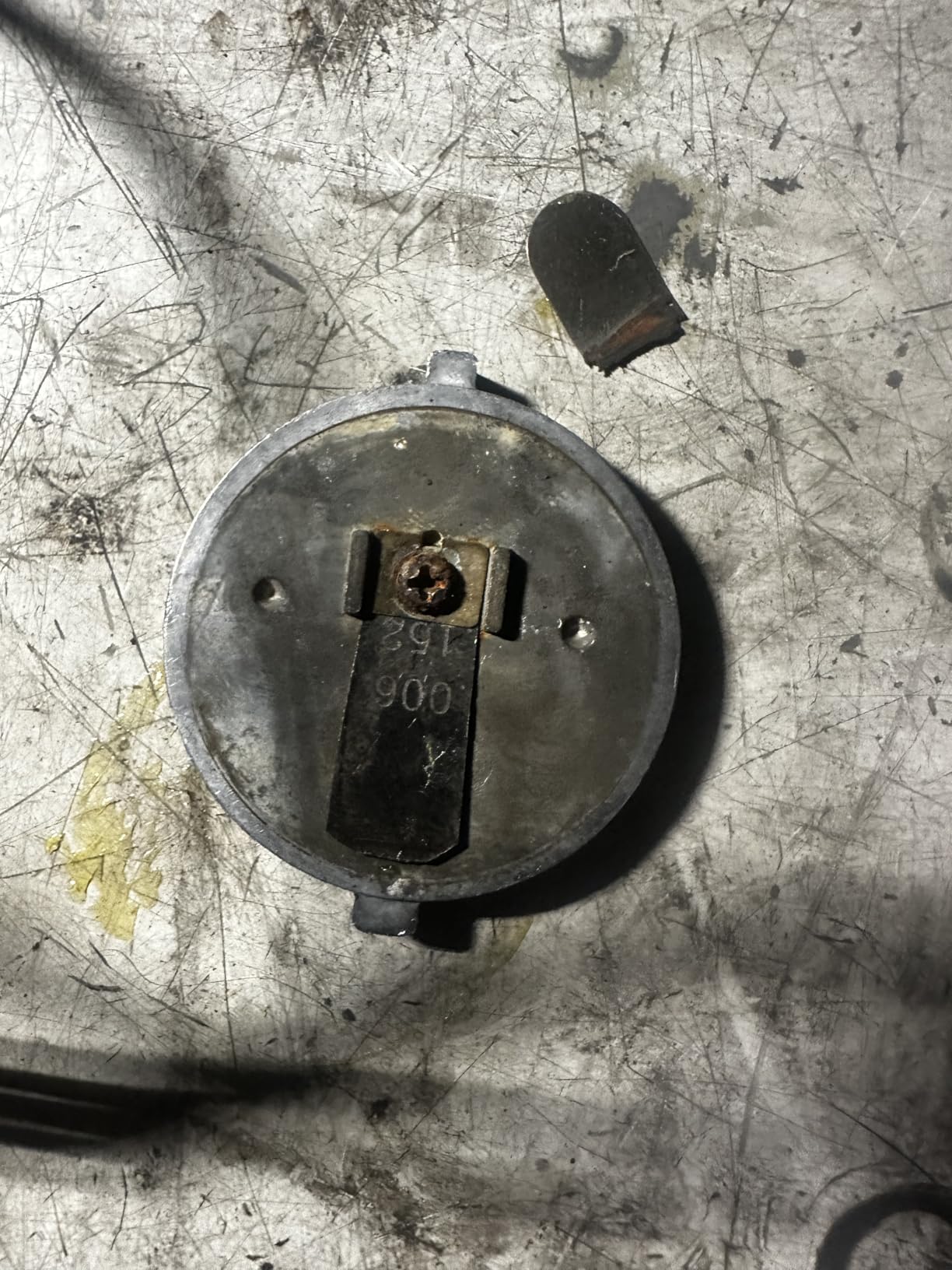 Medium Duty Onboard Air System/Kit 150 PSI Compressor 12V With 2.5 Gallon (9.5 Liter) Train/Air Horn Tank customer photo 1